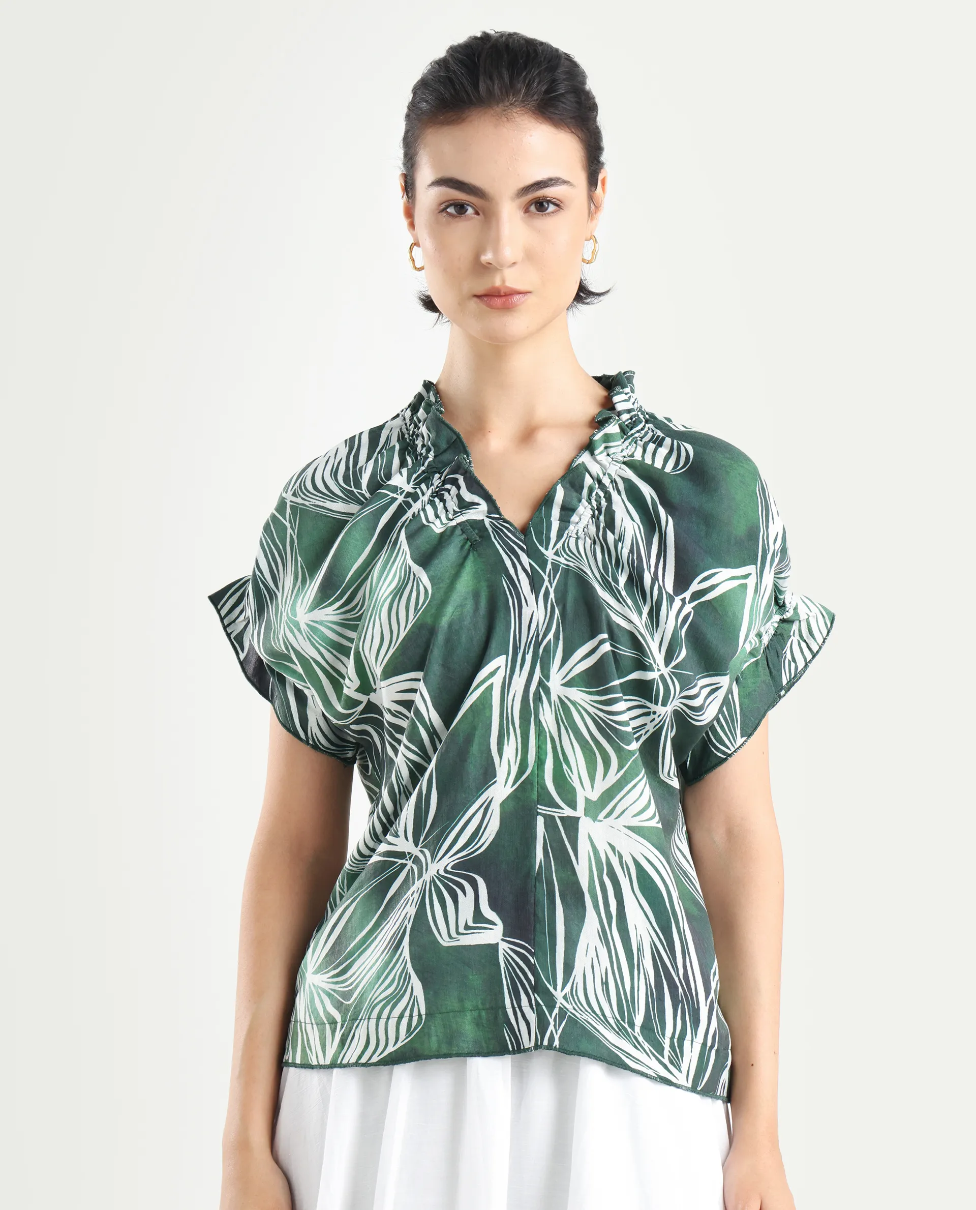Rareism Women's Tichin Green Viscose Blend V-Neck Abstract Print Extended Sleeves Regular Fit Top - Image 3