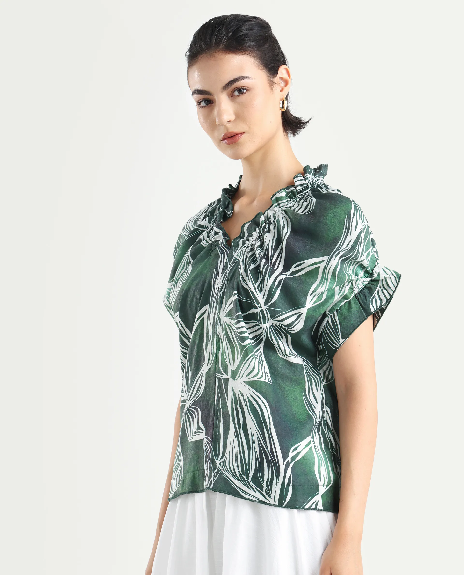 Rareism Women's Tichin Green Viscose Blend V-Neck Abstract Print Extended Sleeves Regular Fit Top - Image 5