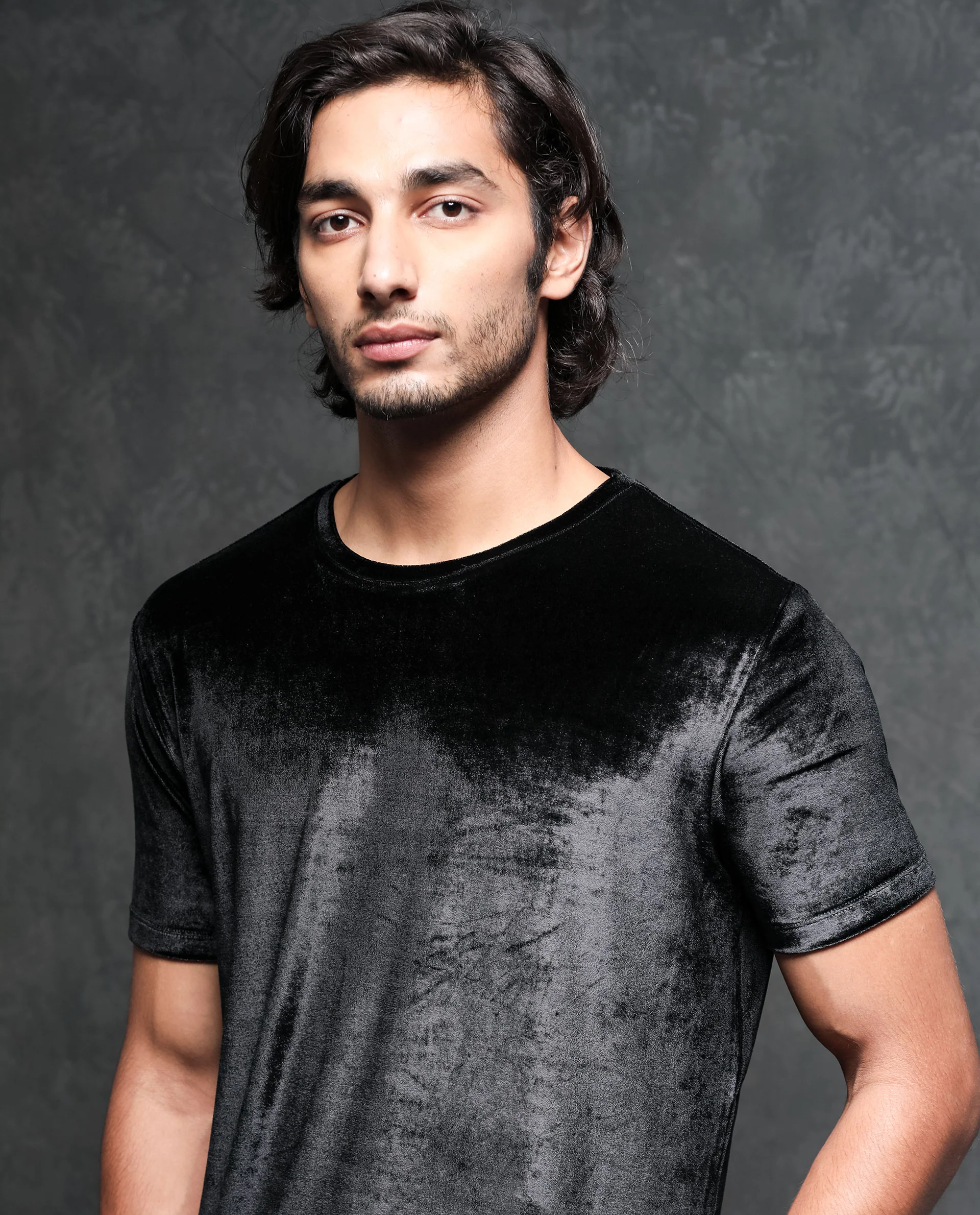Rare Rabbit Men's Timo Black Velvet Plain Slim Fit Half Sleeve Crew Neck T-Shirt - Image 5