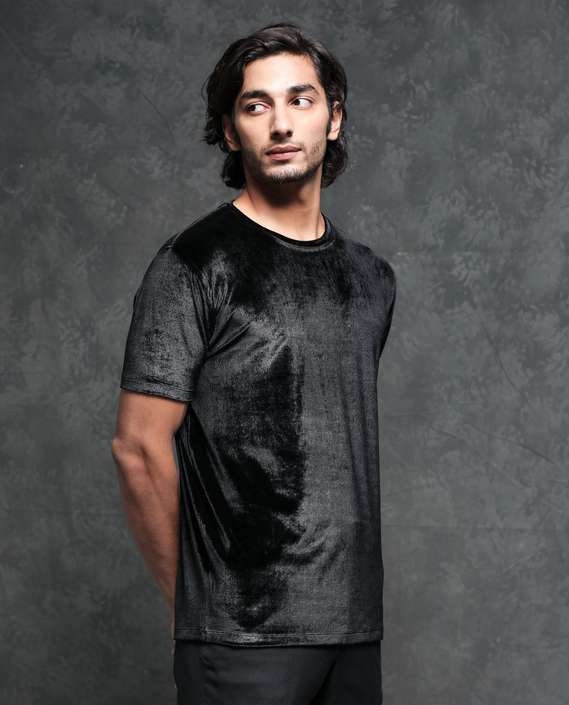 Rare Rabbit Men's Timo Black Velvet Plain Slim Fit Half Sleeve Crew Neck T-Shirt - Image 8