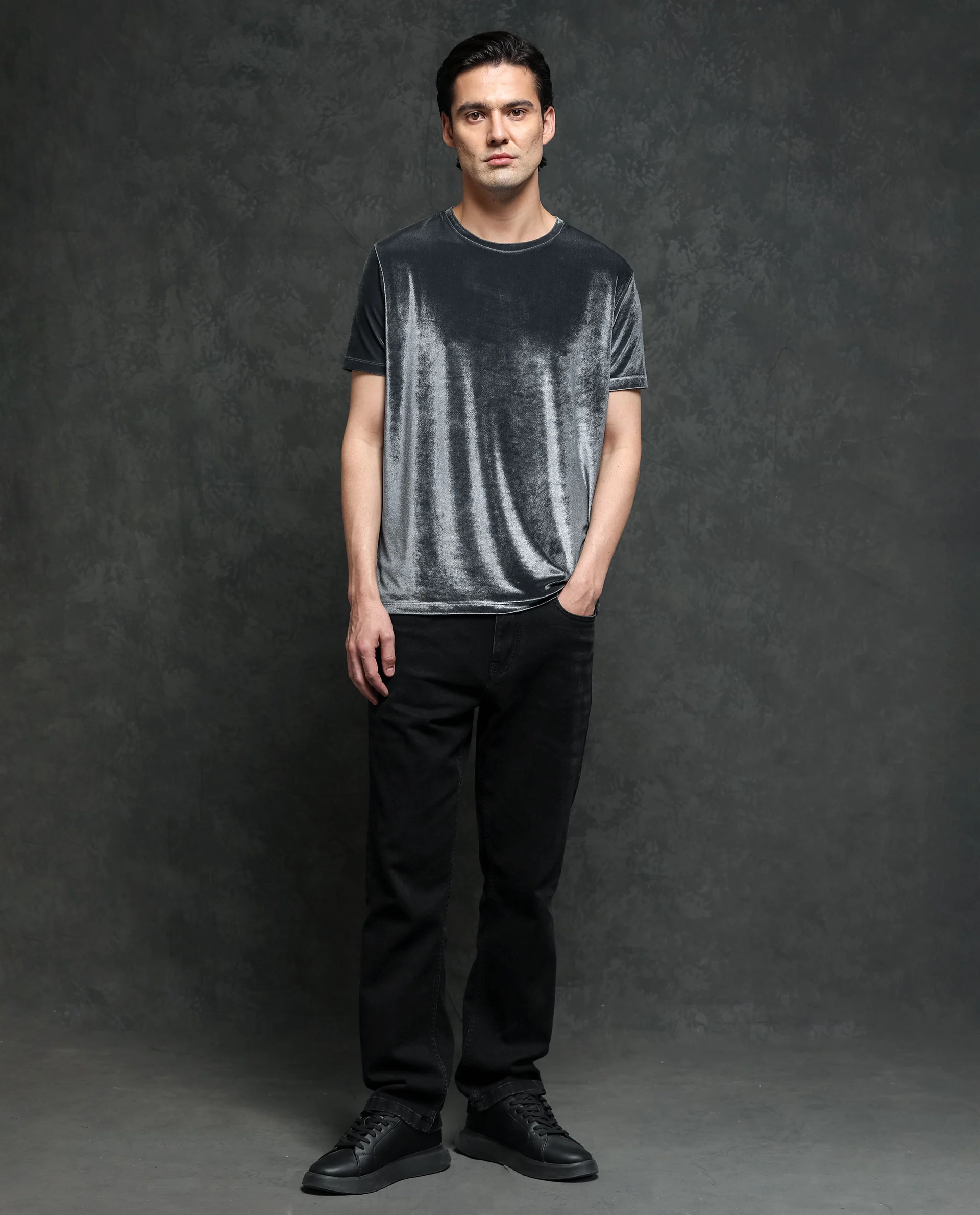 Rare Rabbit Men's Timo Grey Velvet Plain Slim Fit Half Sleeve Crew Neck T-Shirt - Image 3