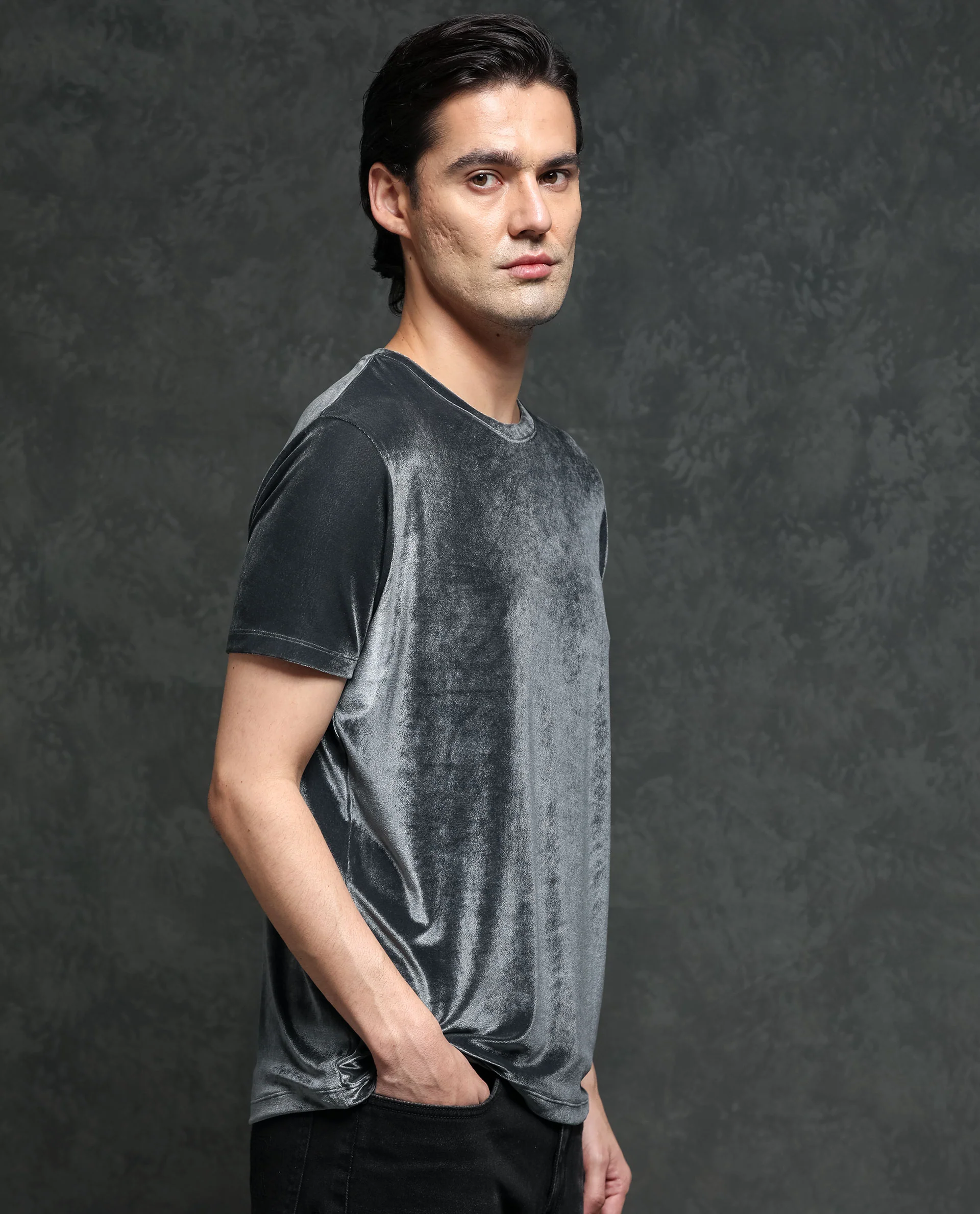 Rare Rabbit Men's Timo Grey Velvet Plain Slim Fit Half Sleeve Crew Neck T-Shirt - Image 6