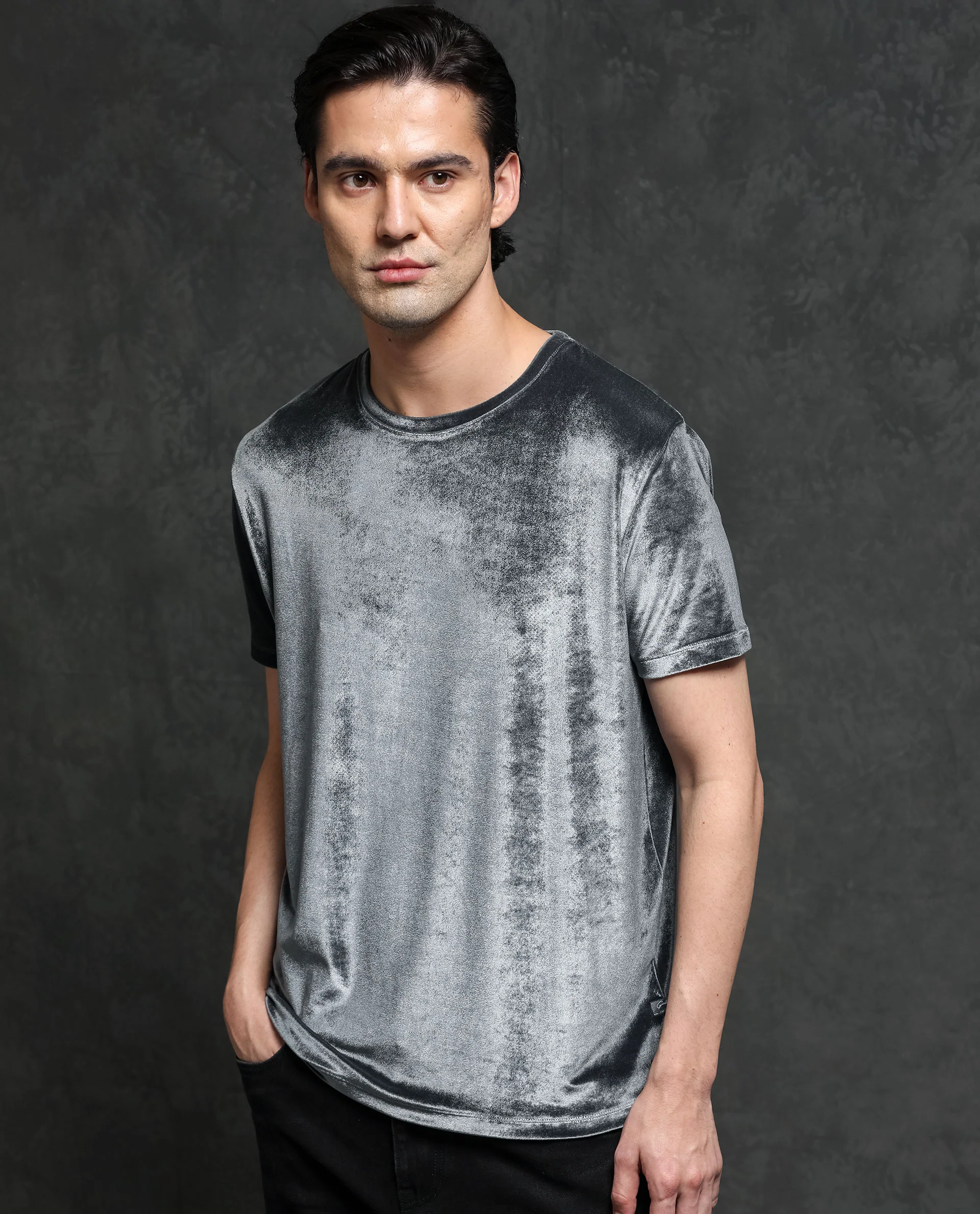 Rare Rabbit Men's Timo Grey Velvet Plain Slim Fit Half Sleeve Crew Neck T-Shirt - Image 8