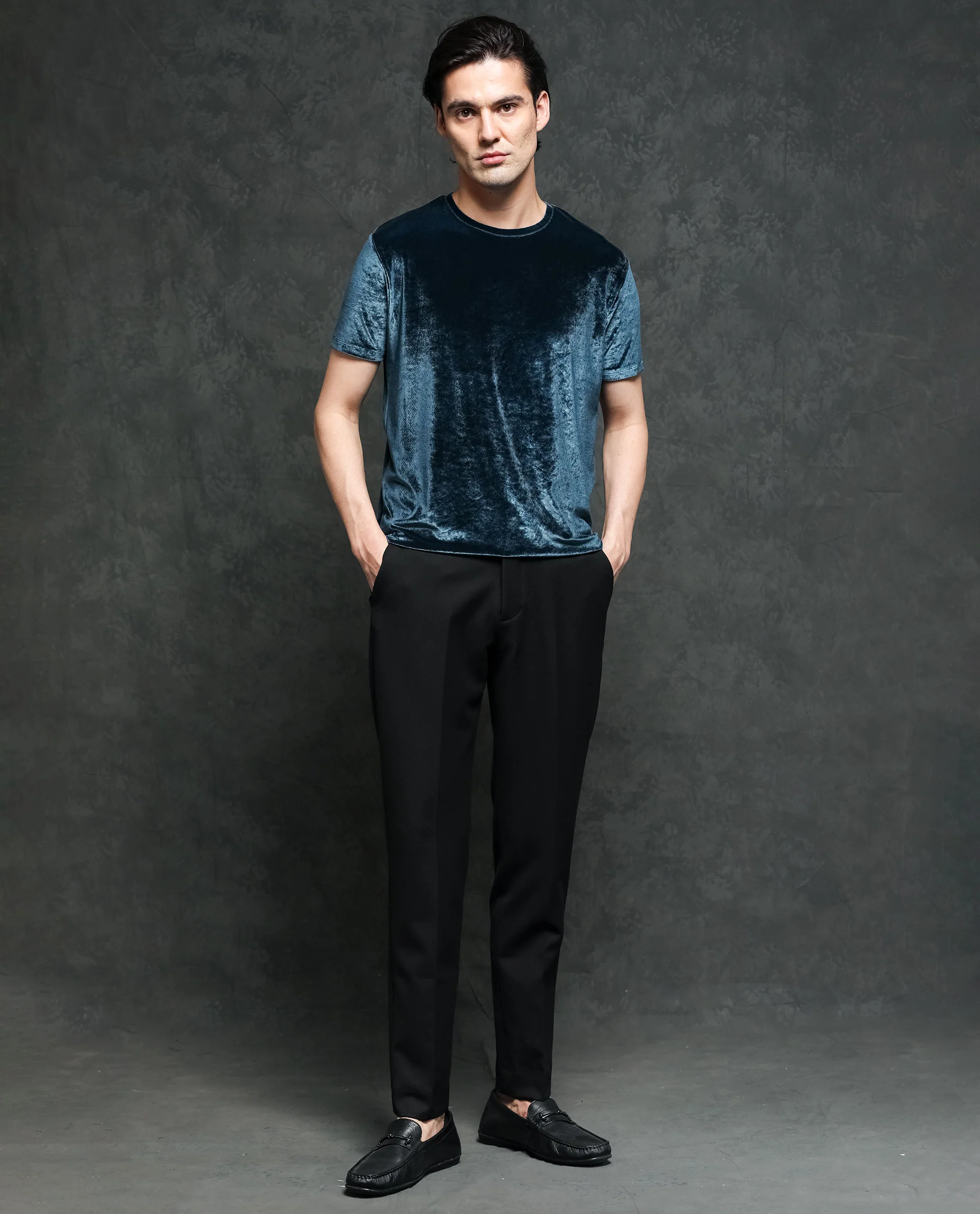 Rare Rabbit Men's Timo Teal Velvet Plain Slim Fit Half Sleeve Crew Neck T-Shirt - Image 3