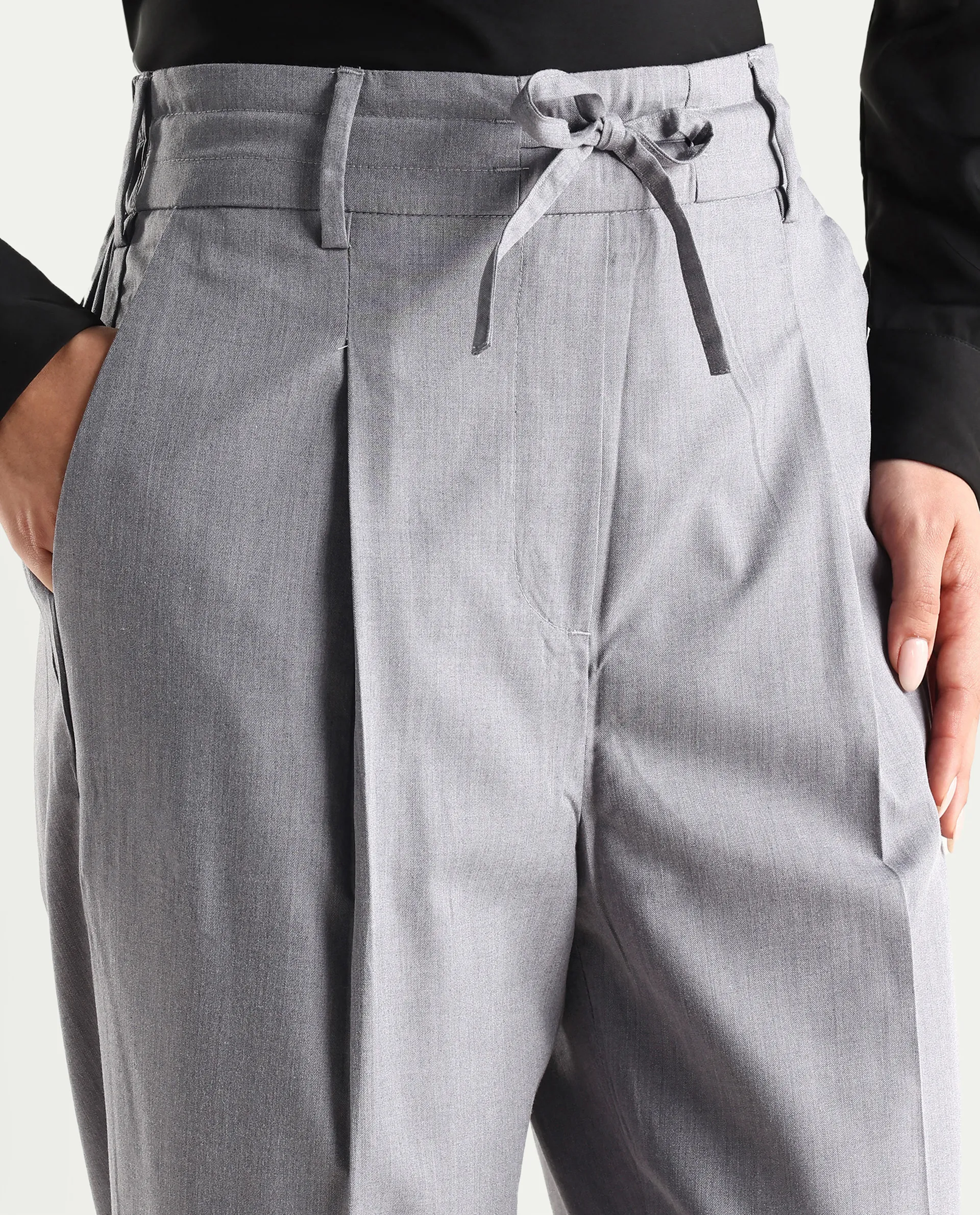 Rareism Women's Tiza Grey Polyester Blend Plain Ankle Length Straight Fit Trouser - Image 4