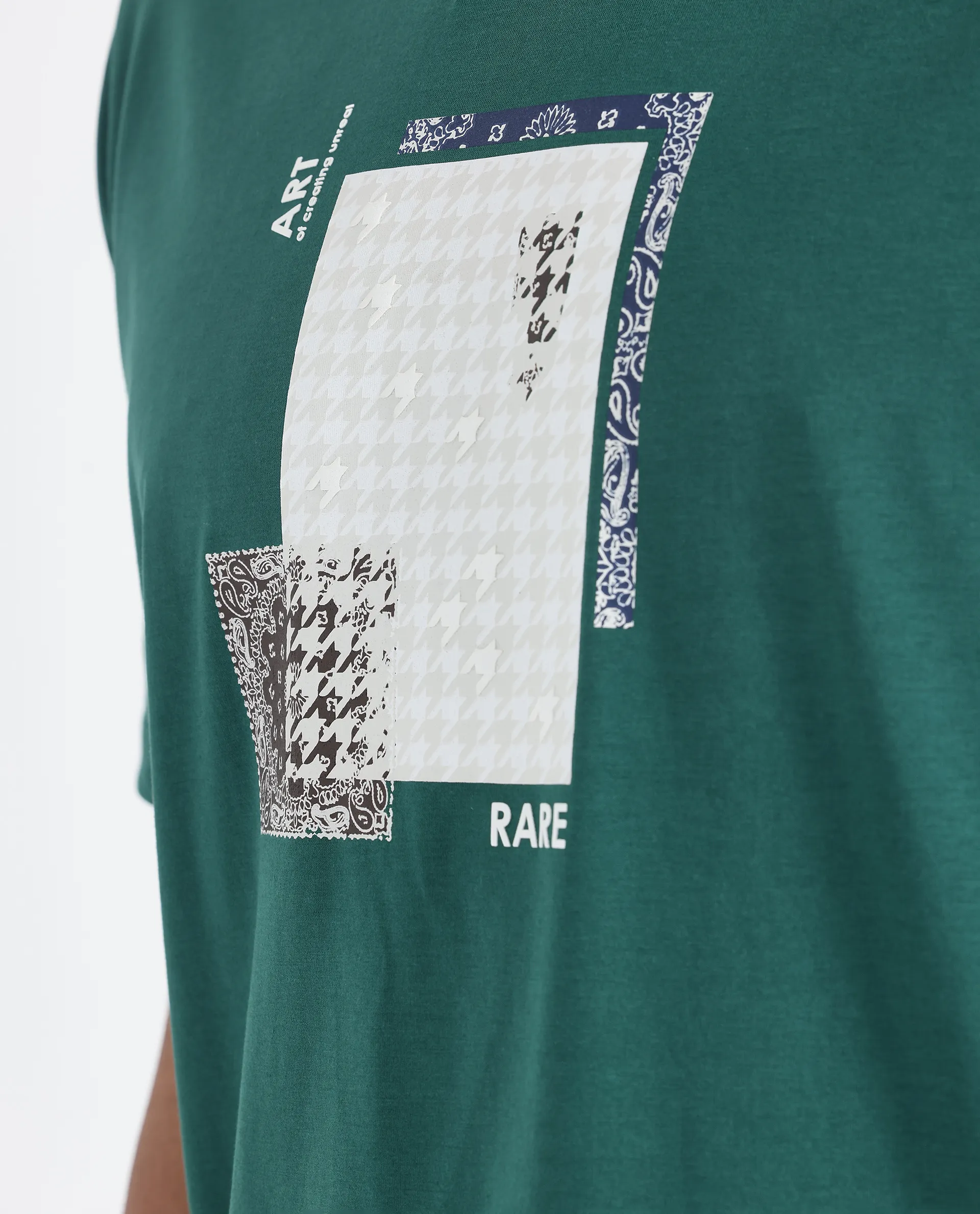 Rare Rabbit Men's Toid Dark Green Cotton Blend Graphic Print Regular Fit Half Sleeve Crew Neck T-Shirt - Image 4