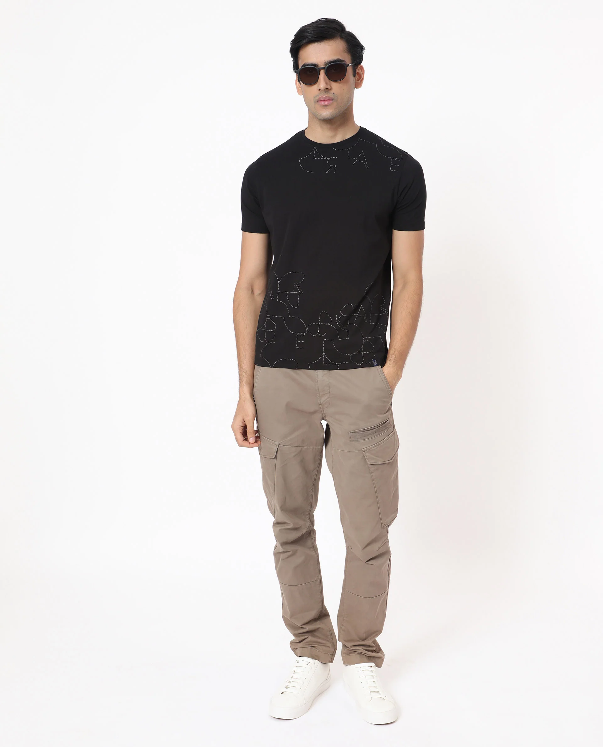 Rare Rabbit Men's Tona Black Velvet Plain Slim Fit Half Sleeve Crew Neck T-Shirt - Image 8