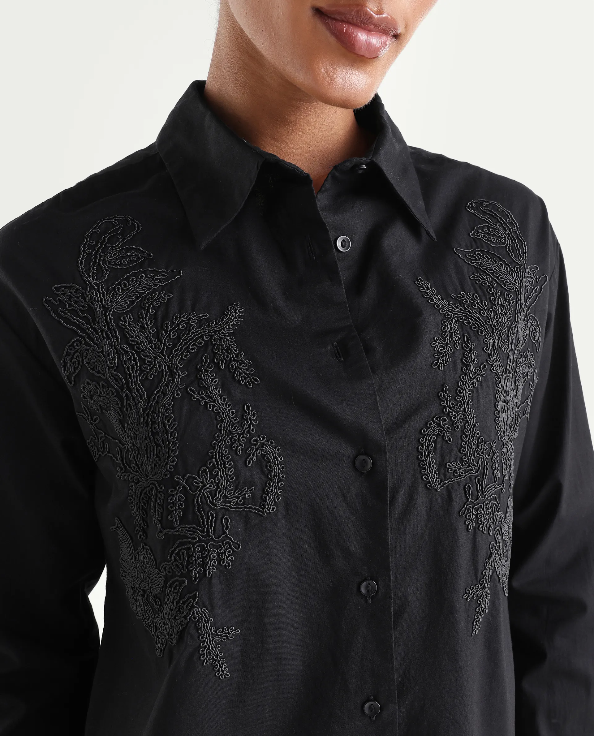 Rareism Women's Torim Black Cotton Spread Collar Button Regular Plain Shirt - Image 3