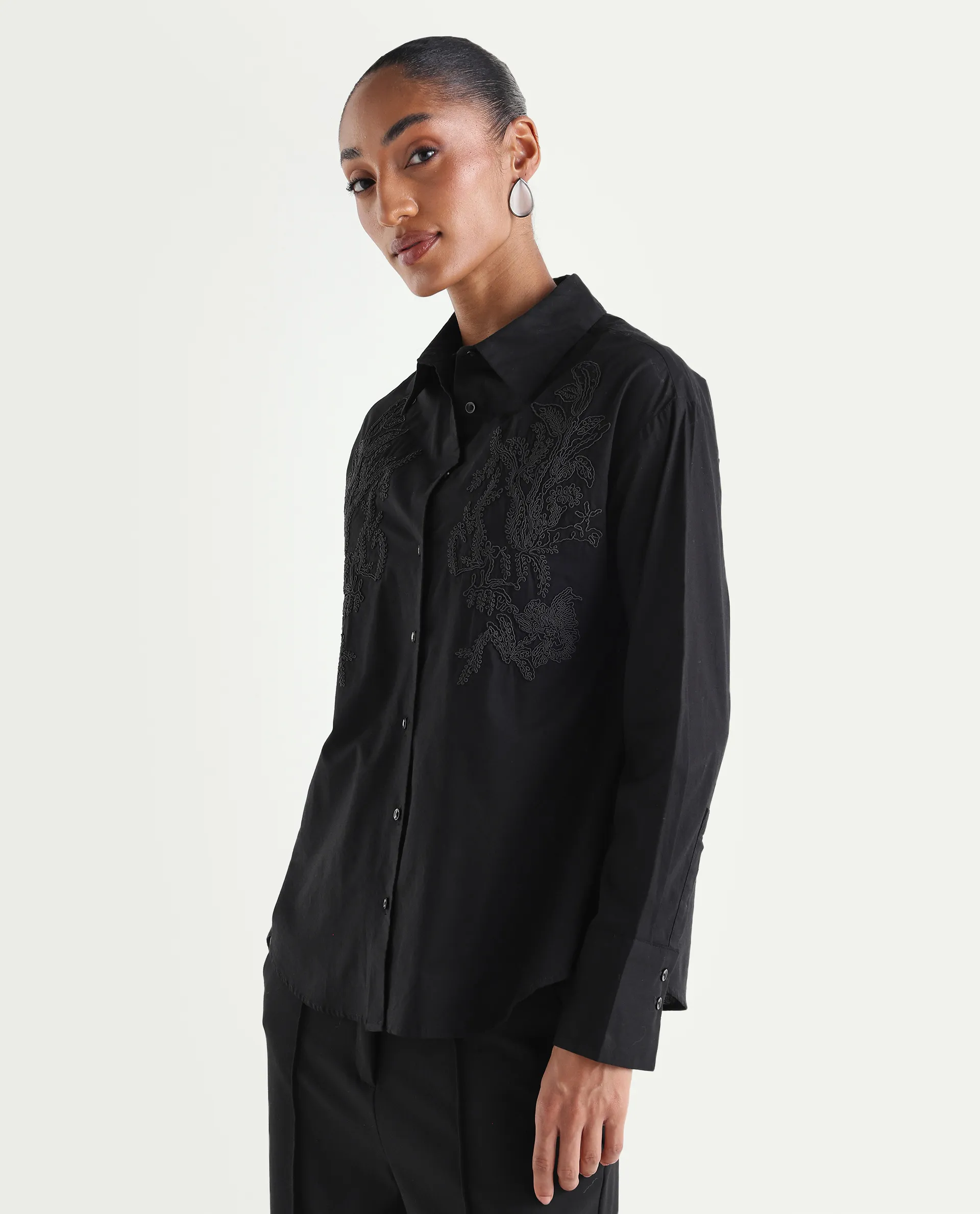 Rareism Women's Torim Black Cotton Spread Collar Button Regular Plain Shirt - Image 5