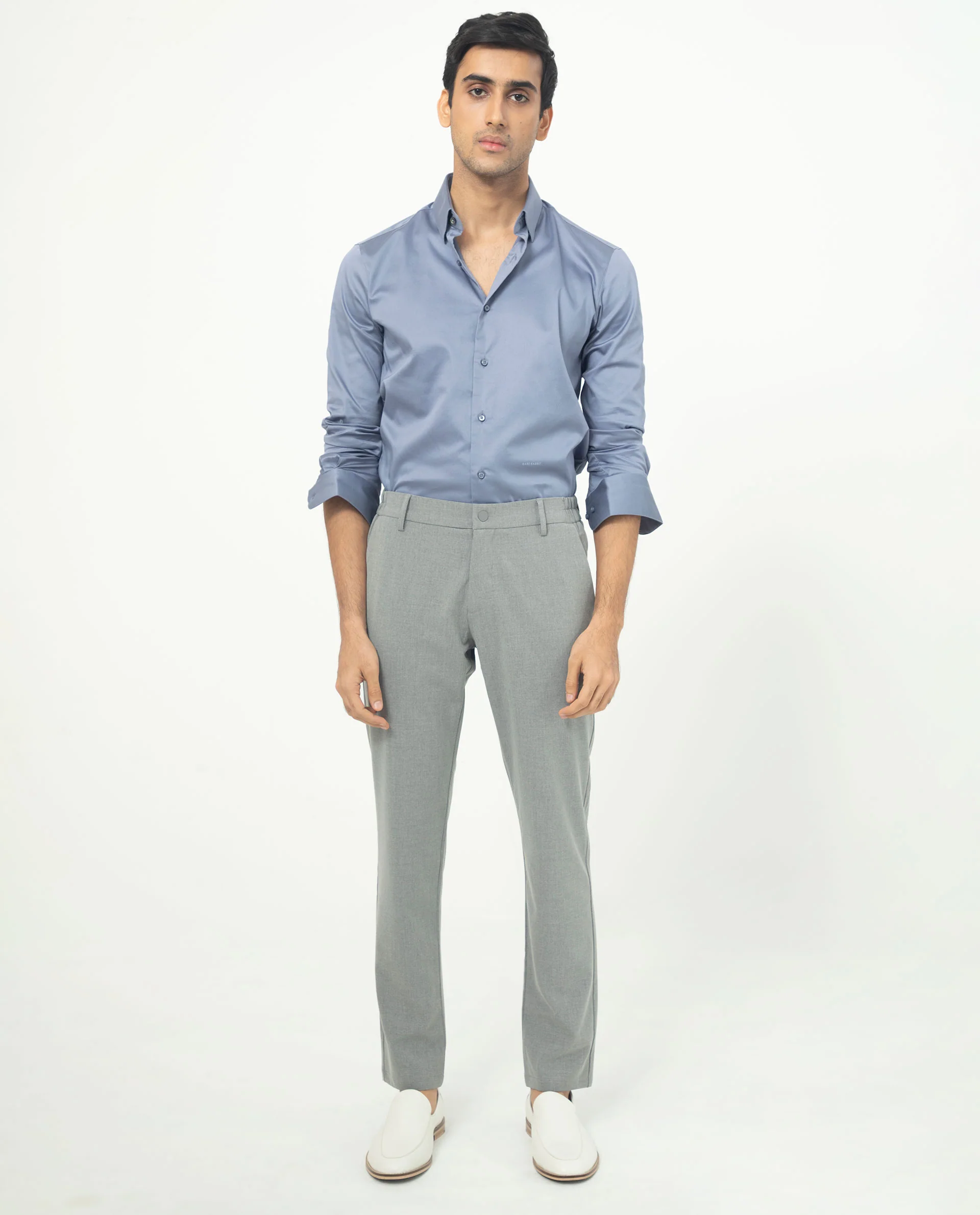Rare Rabbit Men's Travellers Dusky Grey Solid Mid-Rise Regular Fit Trouser - Image 3