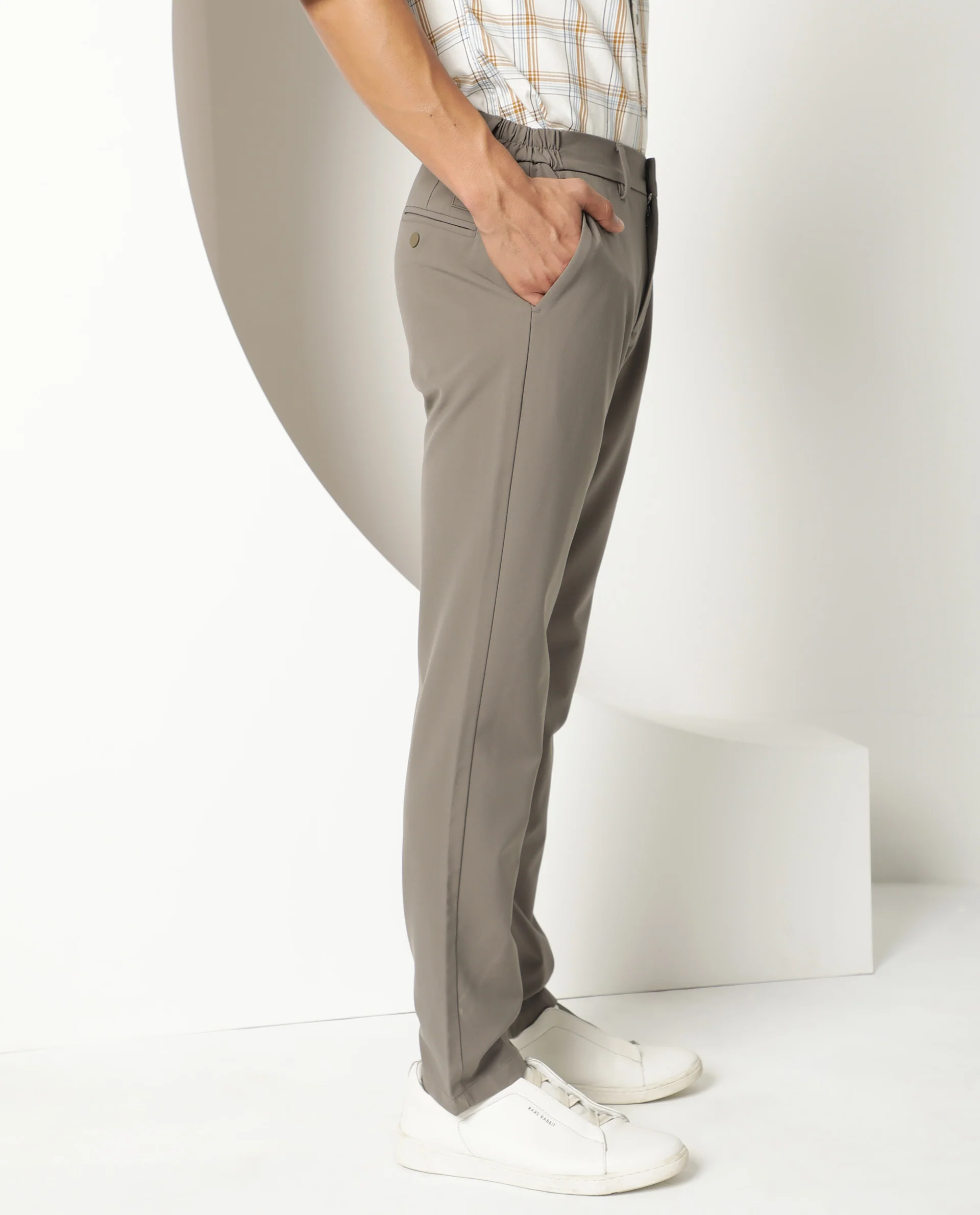 Rare Rabbit Men's Traverse Khaki Solid Mid-Rise Regular Fit Stretch Trousers - Image 7