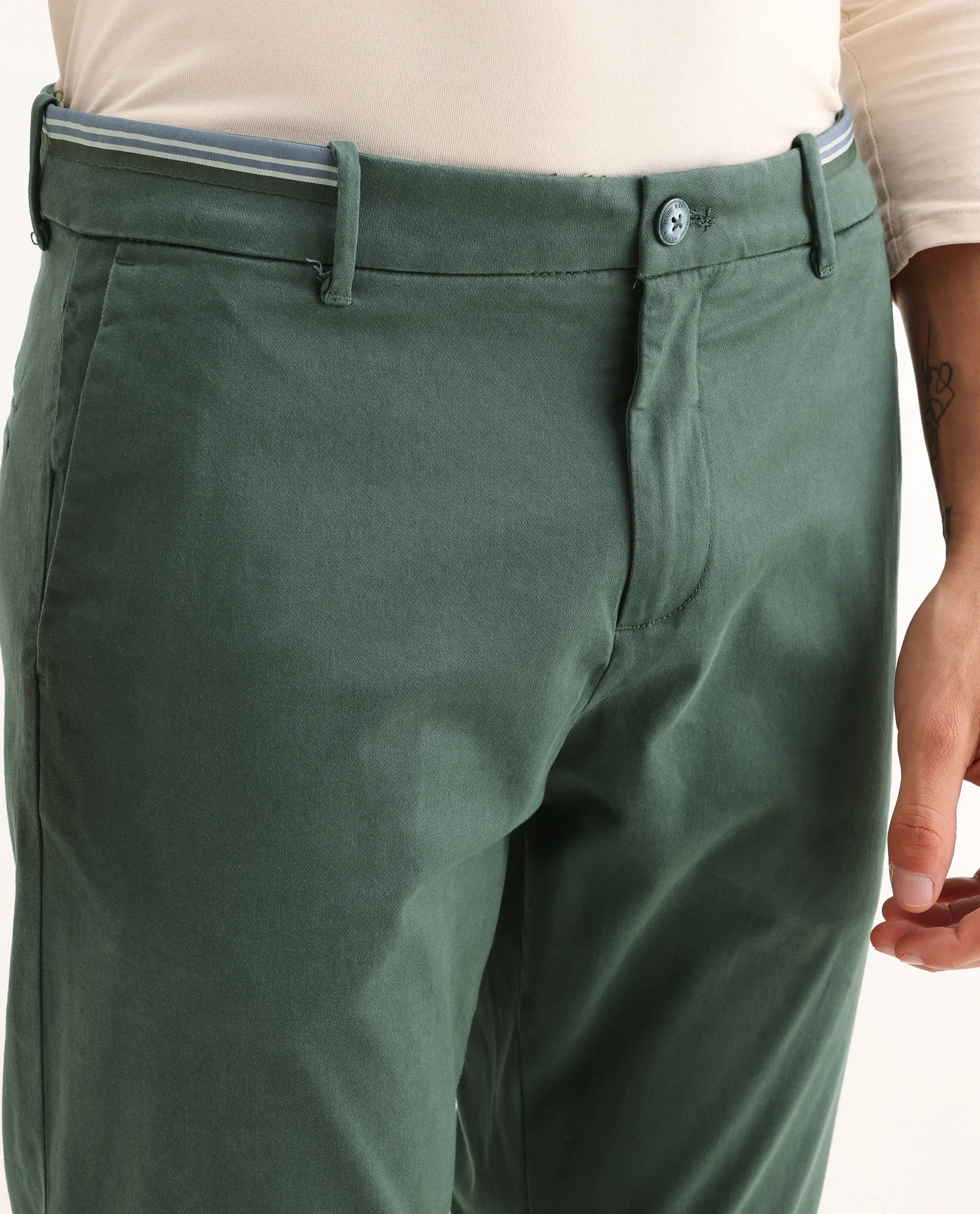 Rare Rabbit Men's Trello Green Cotton Blend Plain Regular Fit Trouser - Image 3