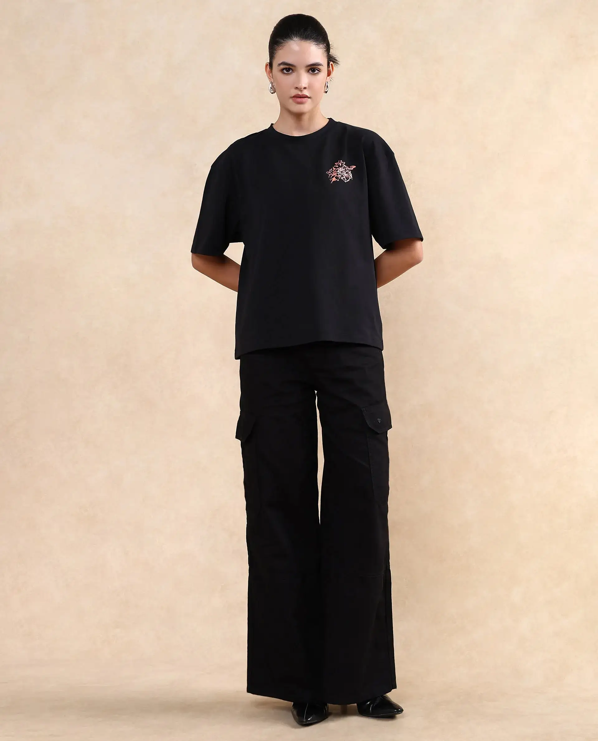 Rareism Women's Trill Black Cotton Crew Neck Graphic Print Oversized T-Shirt - Image 10