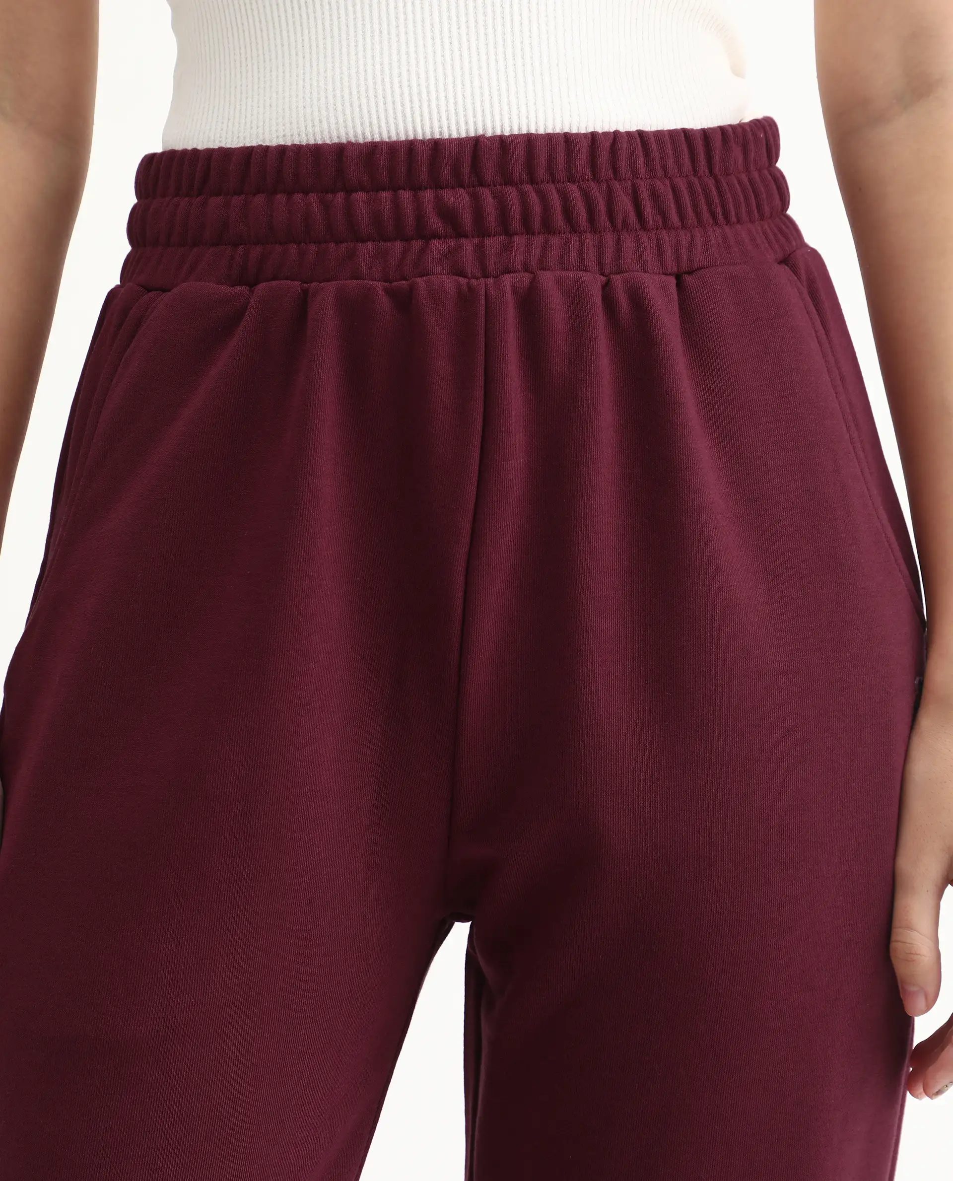Rareism Women's Trunky Maroon Cotton Blend Plain Ankle Length Straight Fit Track Pant - Image 3