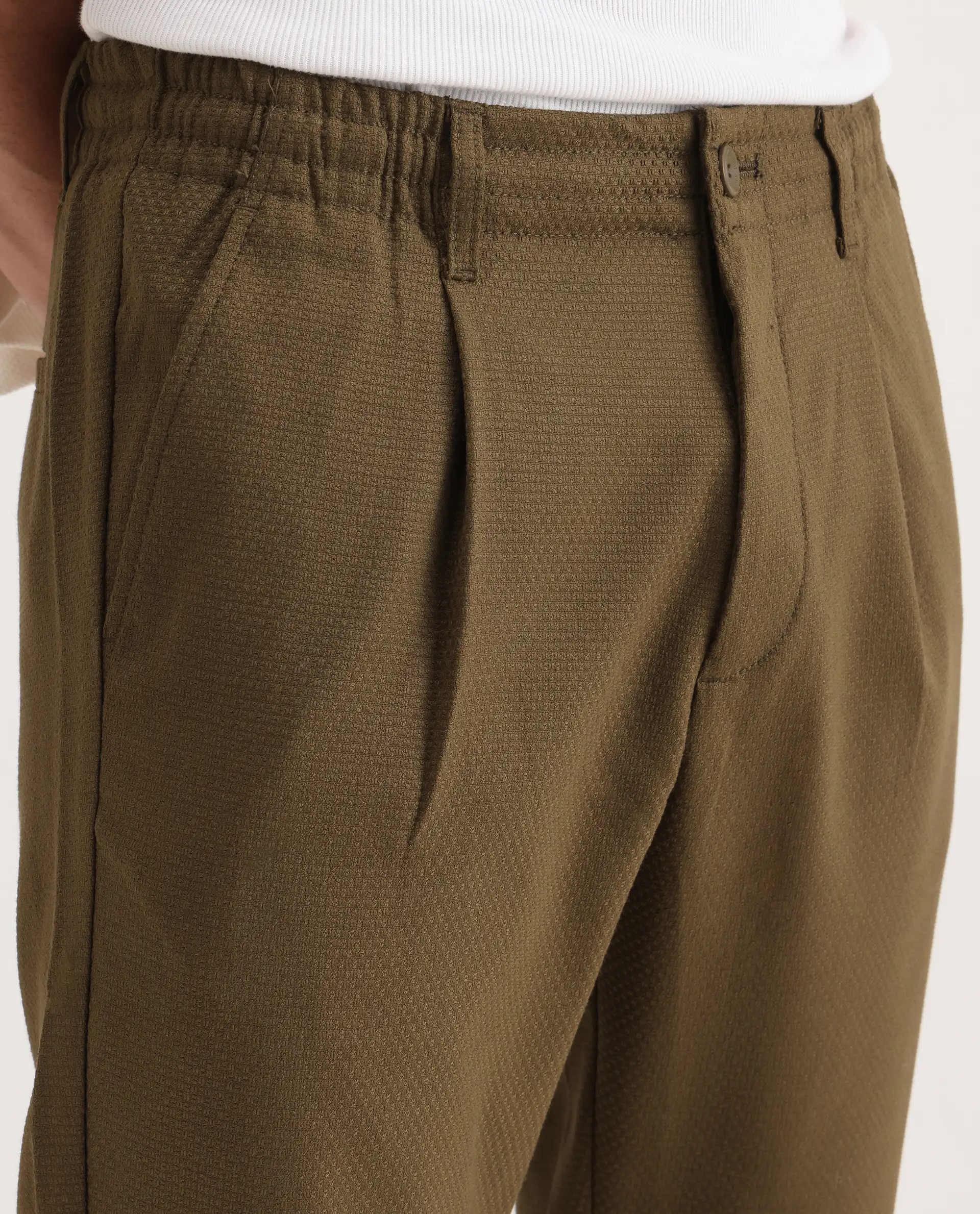 Rare Rabbit Men's Tula Light Olive Cotton Plain Relaxed Fit Trouser - Image 3