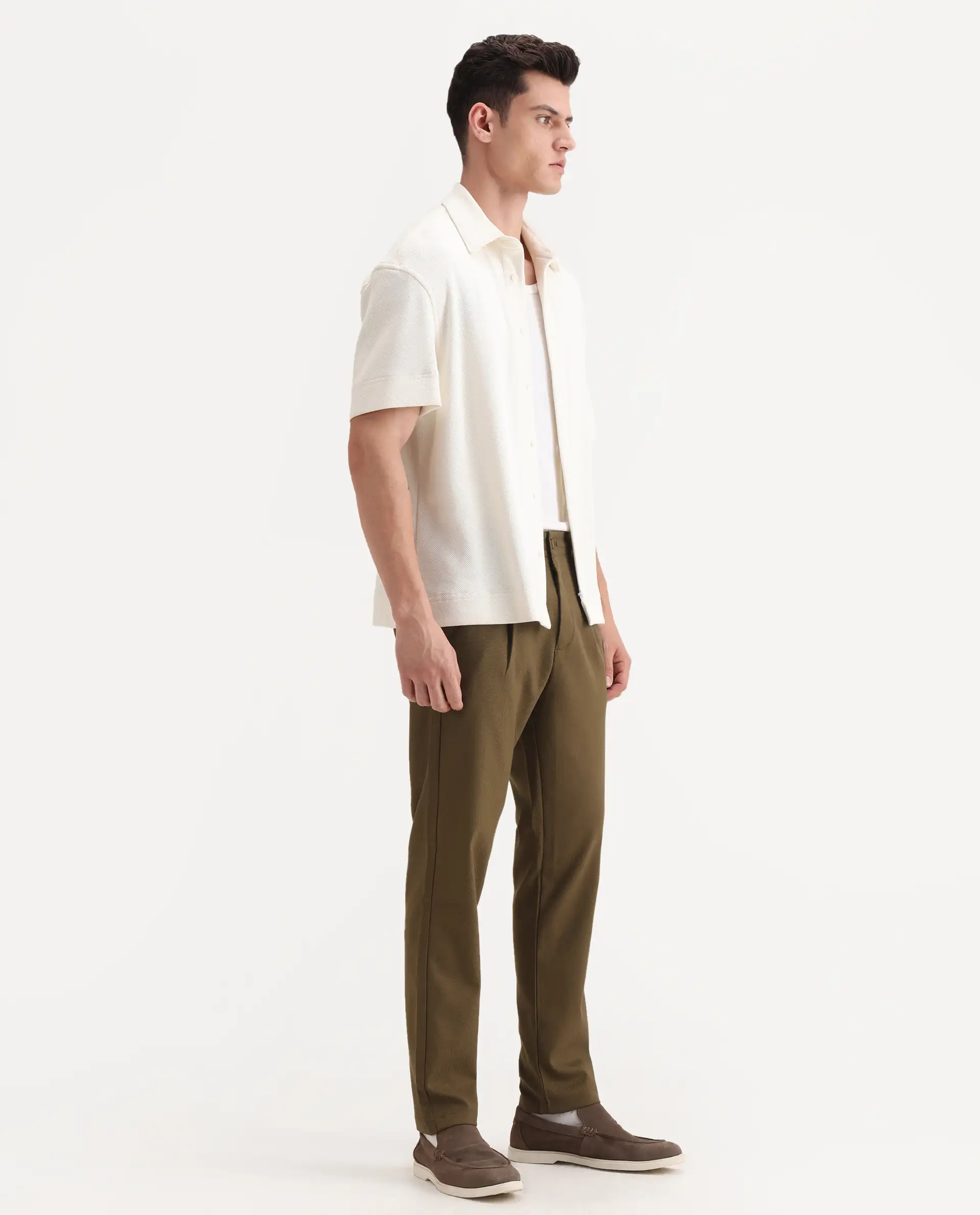 Rare Rabbit Men's Tula Light Olive Cotton Plain Relaxed Fit Trouser - Image 7