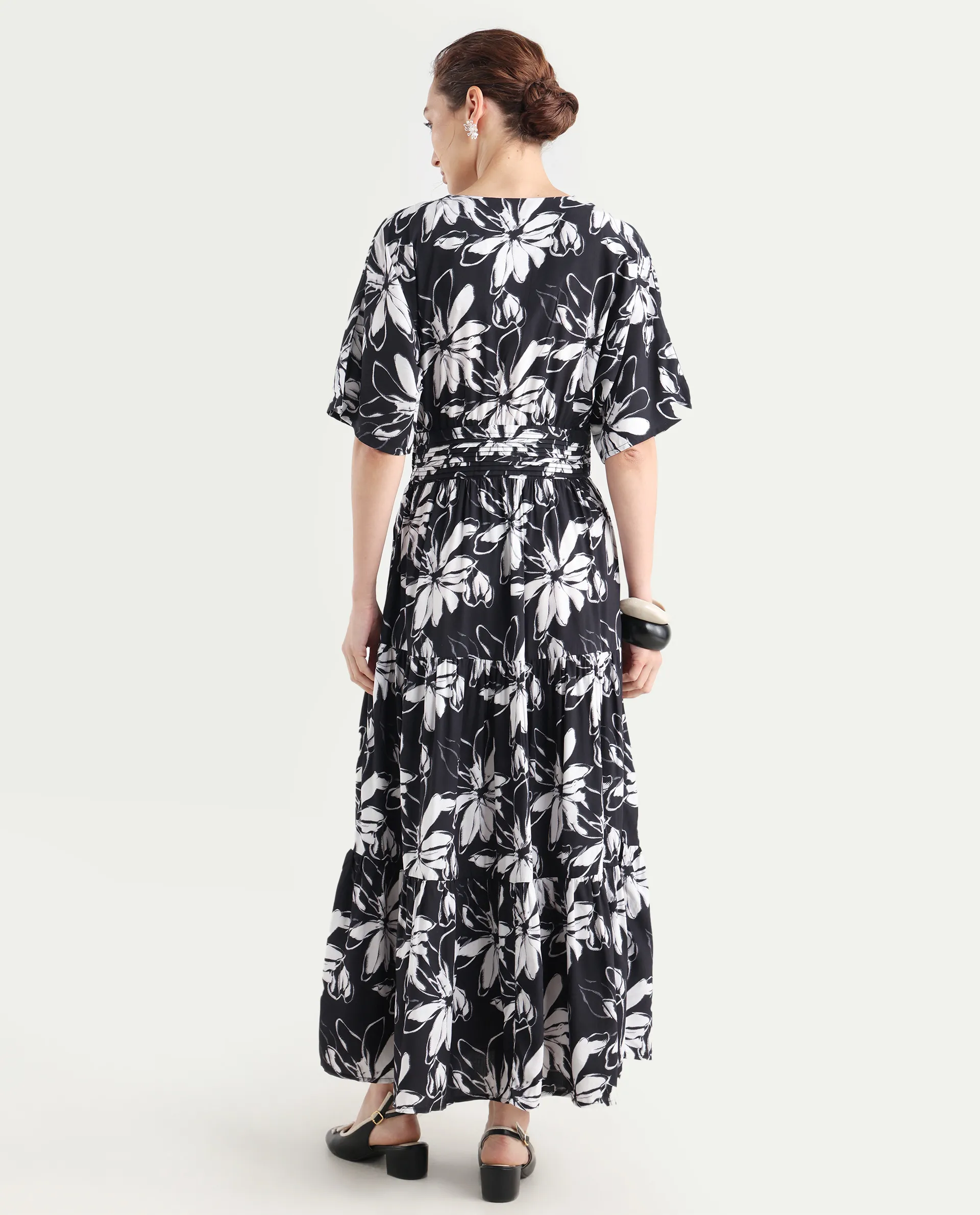 Rareism Women's Tuzio Black Viscose V-Neck Floral Print Extended Sleeves Maxi Fit And Flare Dress - Image 8