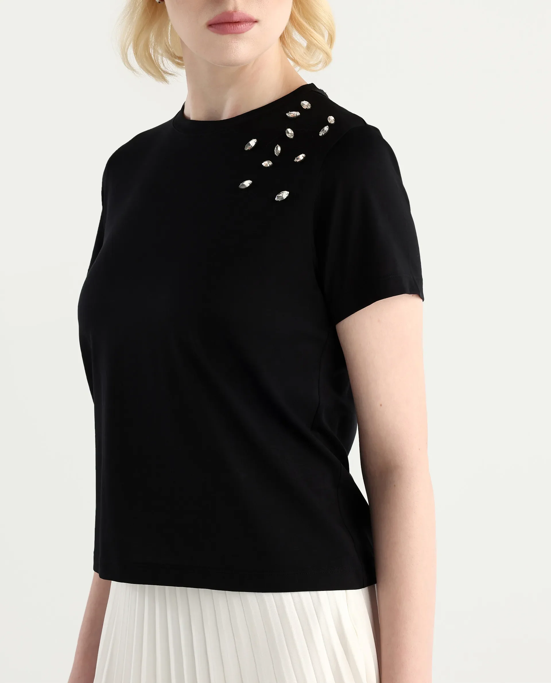 Rareism Women's Twen Black Cotton Crew Neck Regular Fit Printed T-Shirt - Image 4