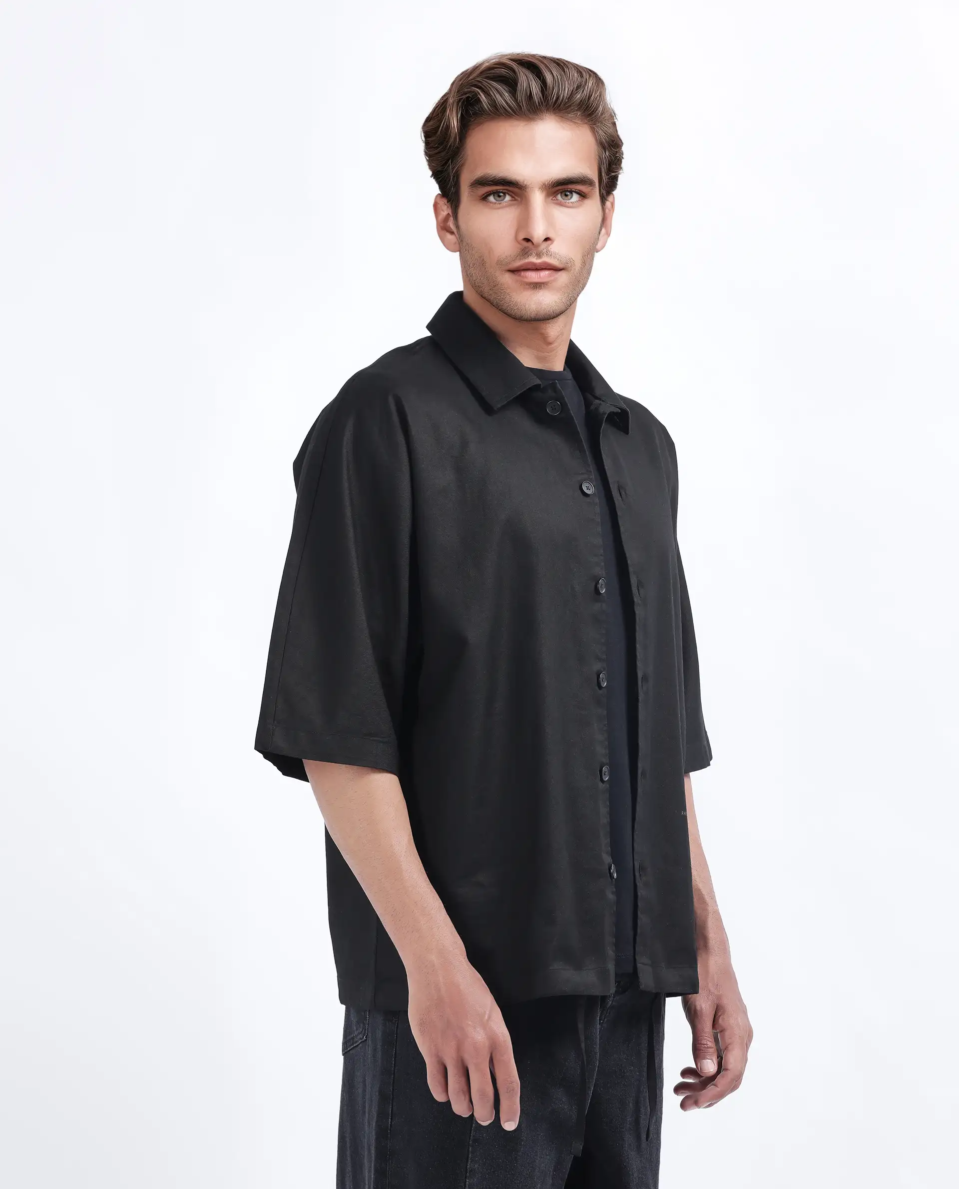 Rare Rabbit Men's Twillt Black Cotton Plain Oversized Fit Full Sleeve Collared Shirt - Image 7