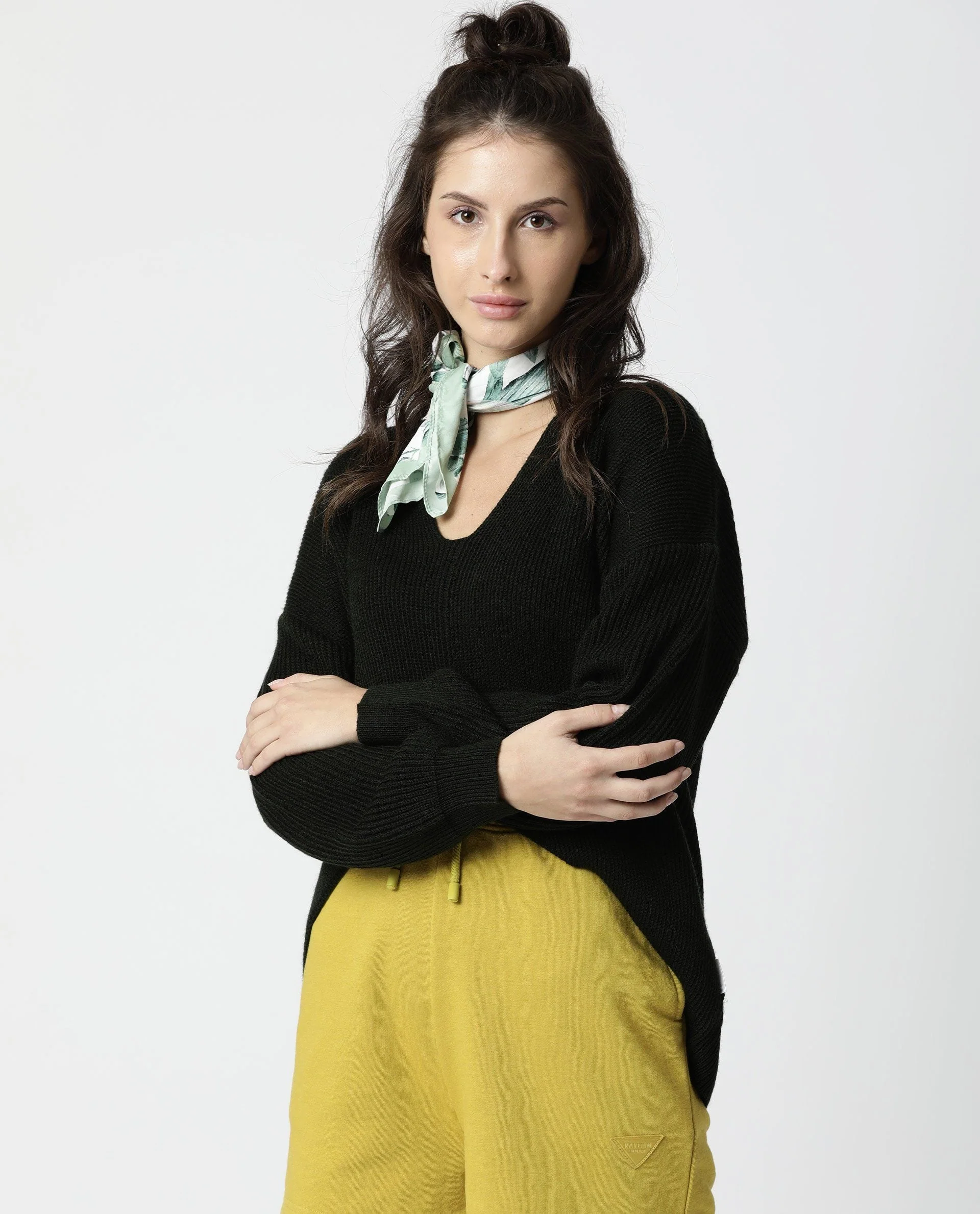 Rareism Women's Twirl Green Acrylic V-Neck Plain Relaxed Fit Top - Image 3