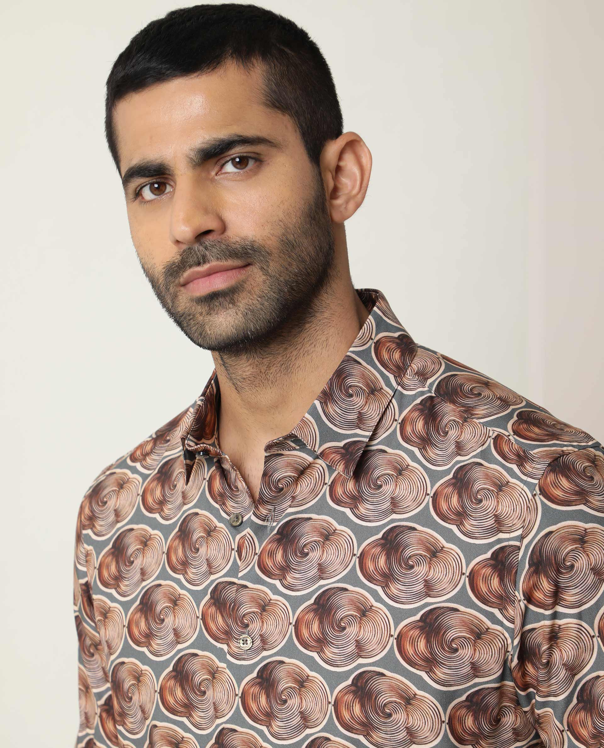 Rare Rabbit Men's Tymon Ss Grey Viscose Geometric Print Regular Fit Half Sleeve Spread Collar Shirt - Image 4