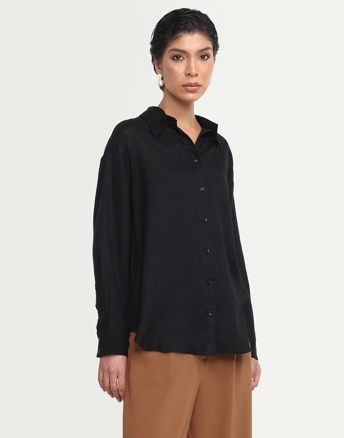 Rareism Women's Uganda Black Linen Spread Collar Regular Plain Shirt - Image 6