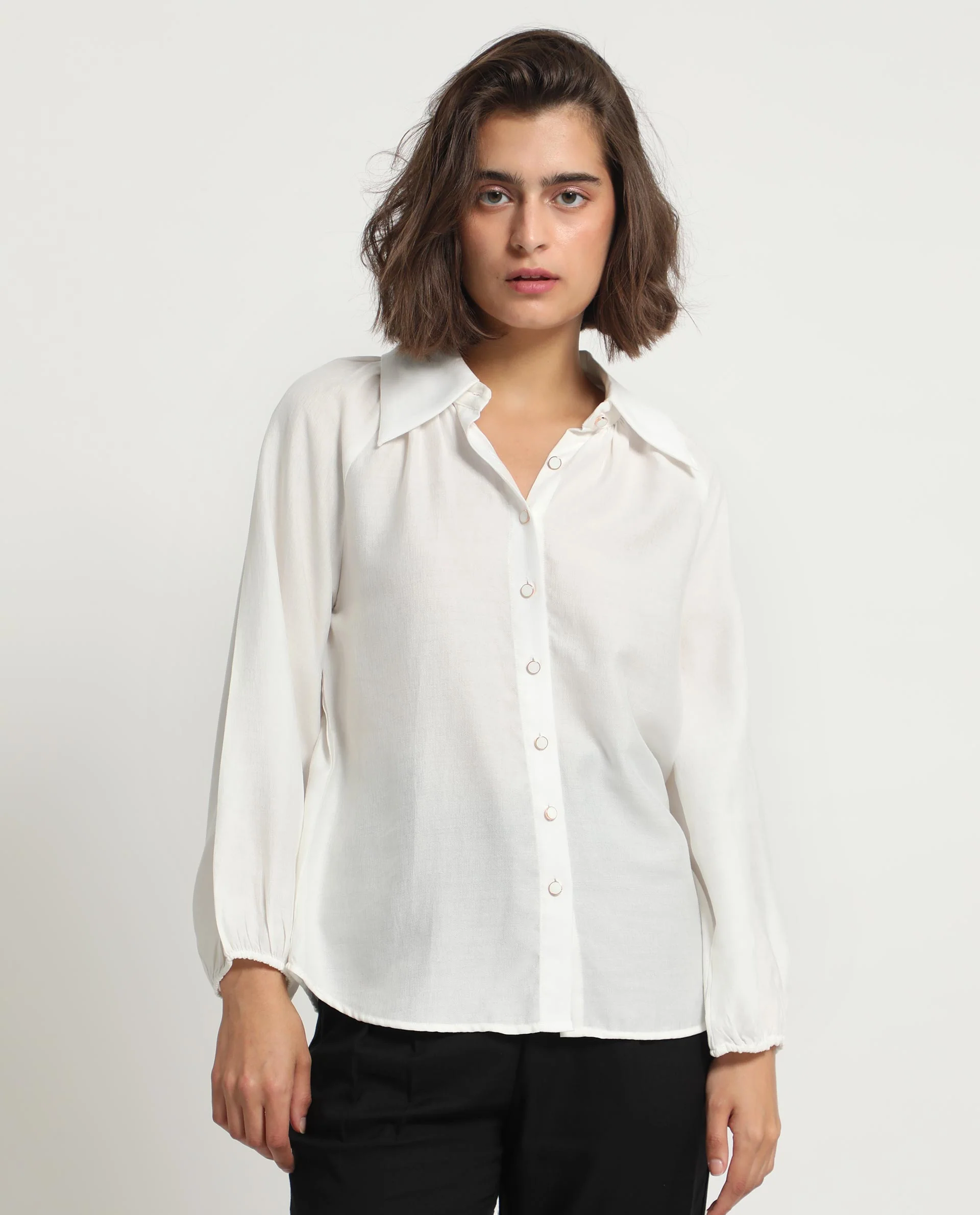 Rareism Women's Ugans White Polyester Spread Collar Plain Balloon Sleeve Relaxed Fit Top