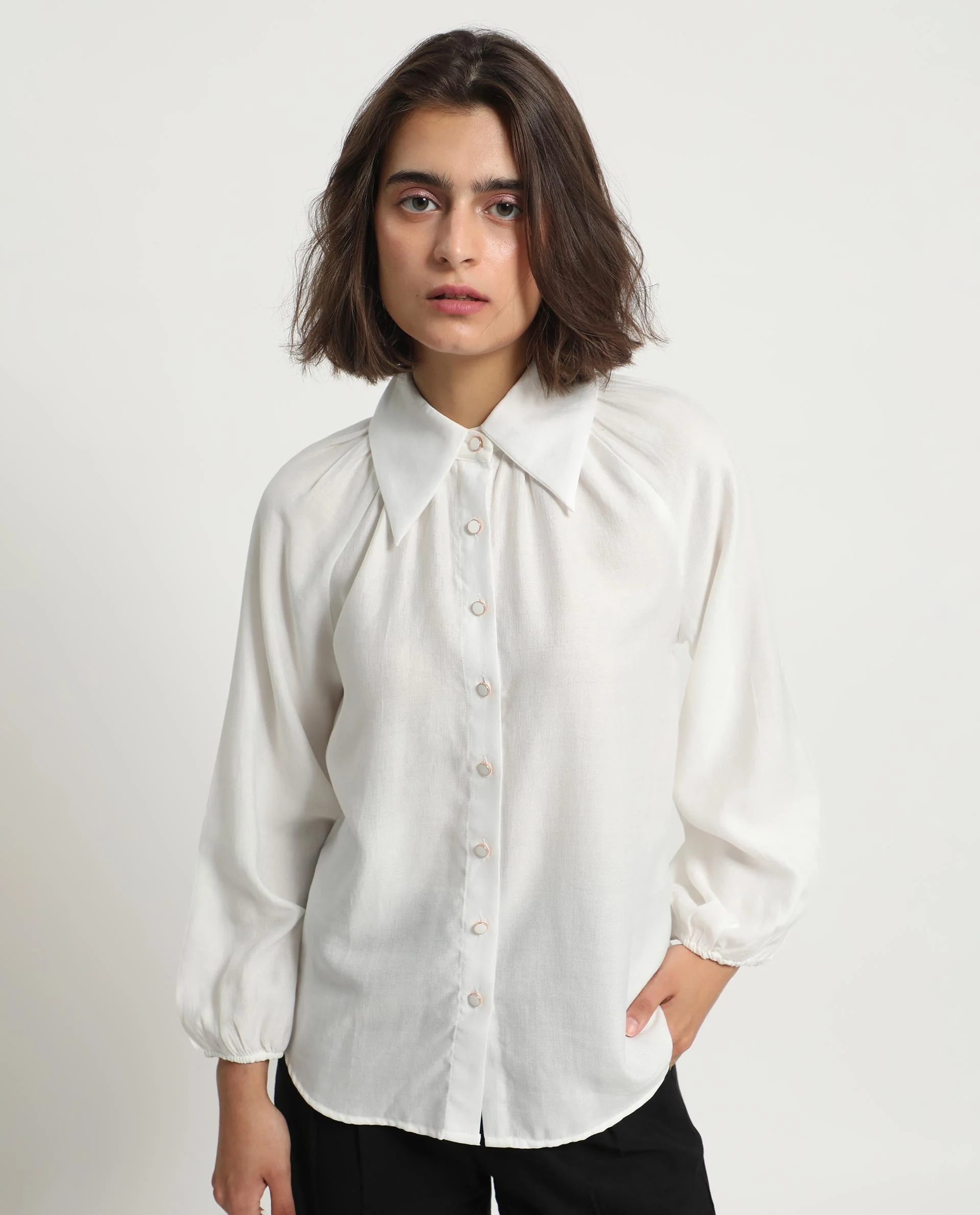 Rareism Women's Ugans White Polyester Spread Collar Plain Balloon Sleeve Relaxed Fit Top - Image 4