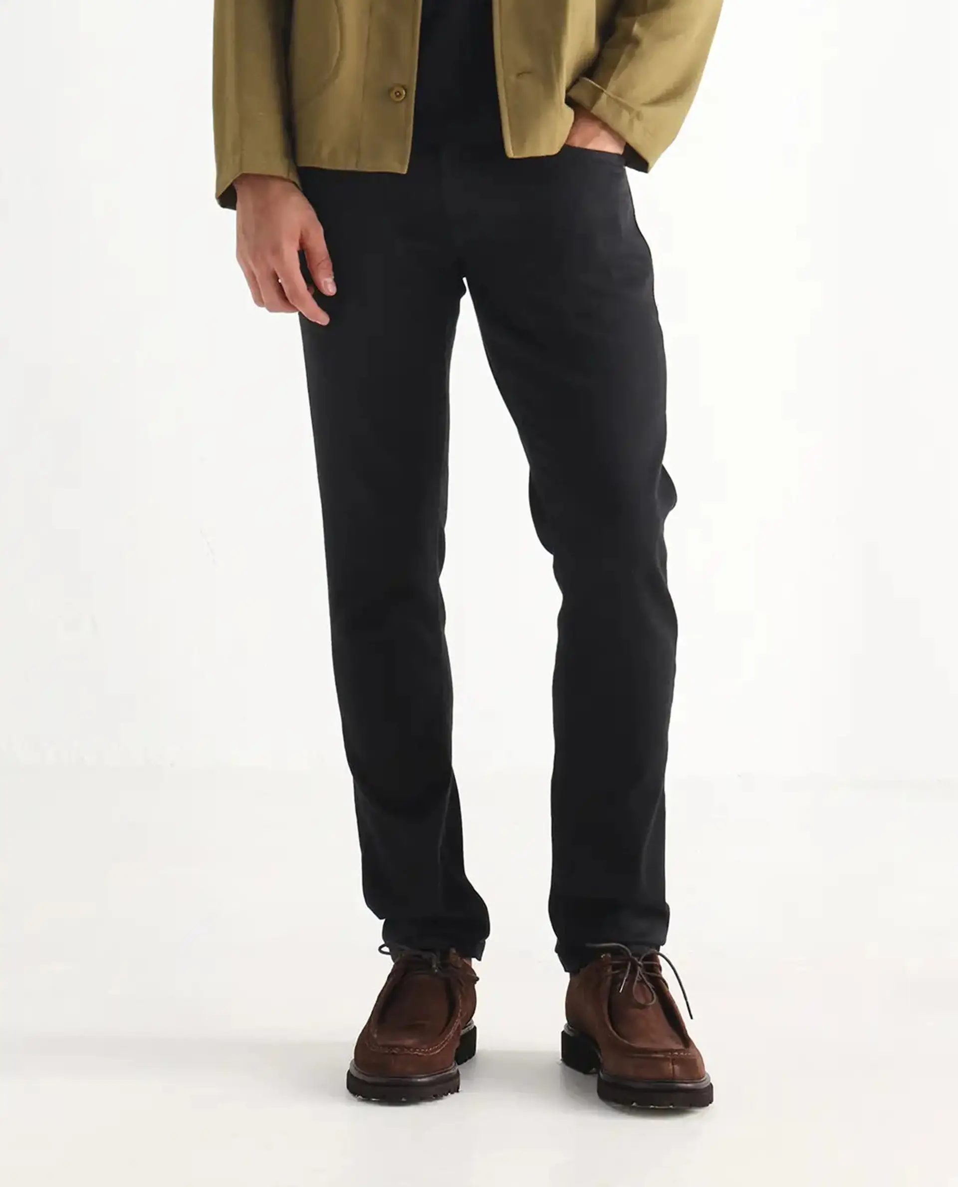 Rare Rabbit Men's Umo Black Cotton Blend Plain Hawk Slim Fit Jeans - Image 10