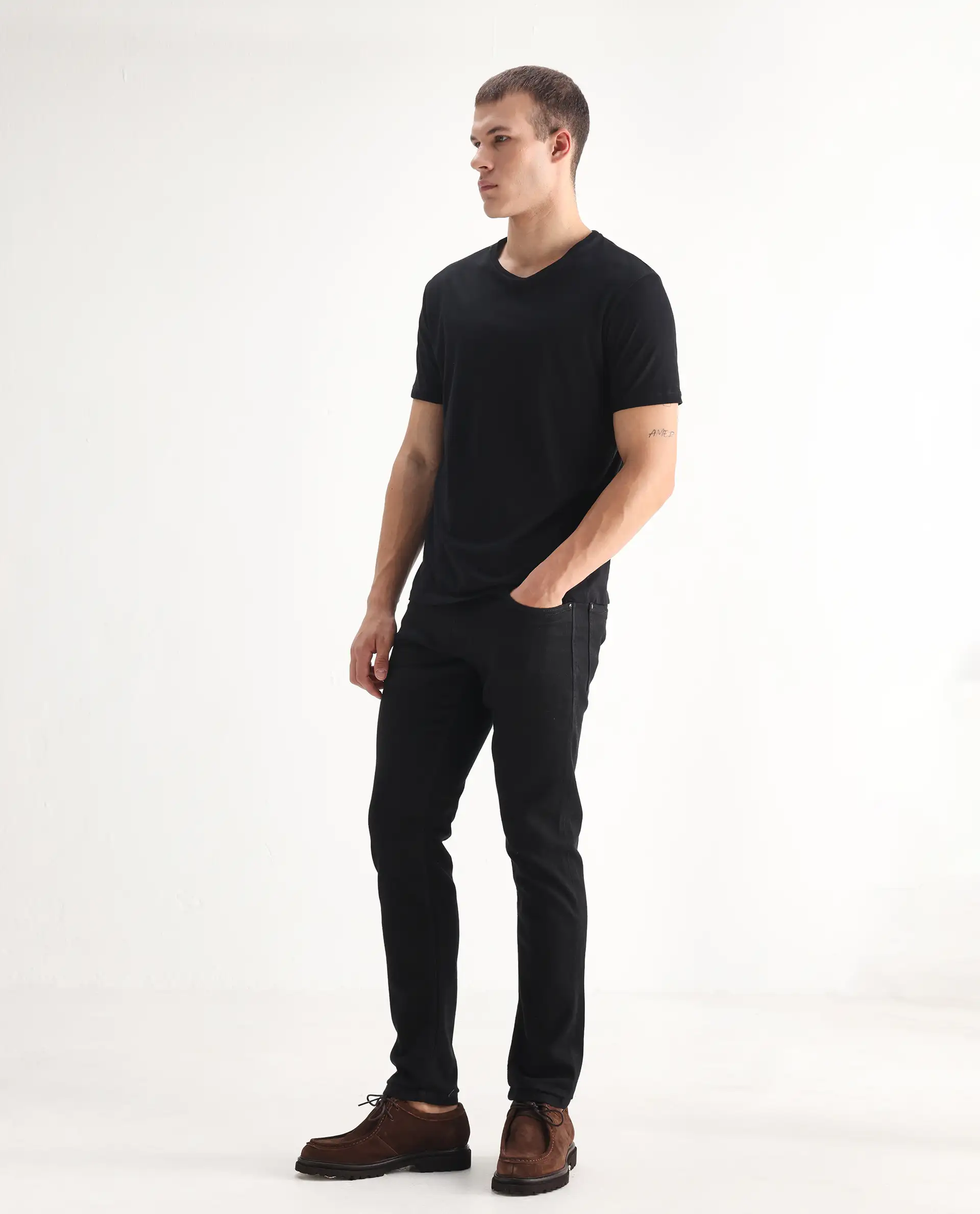 Rare Rabbit Men's Umo Black Cotton Blend Plain Hawk Slim Fit Jeans - Image 5