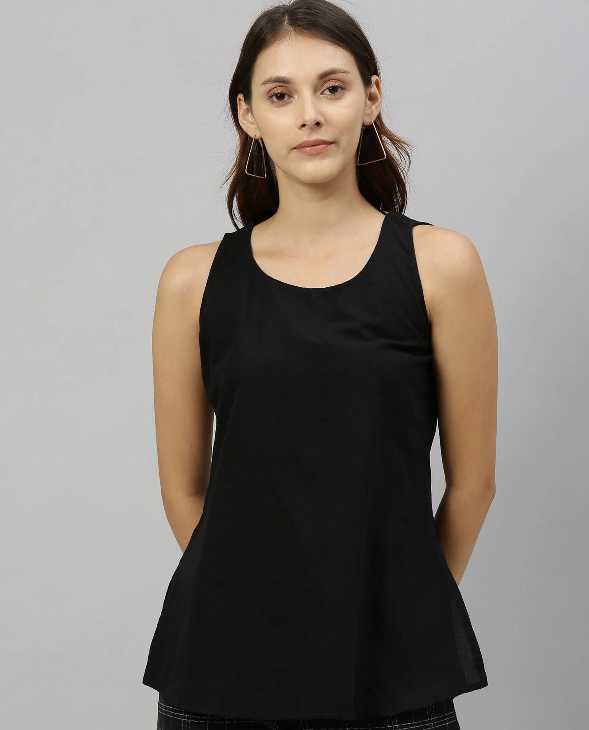 Rareism Women Unite - L Black Top