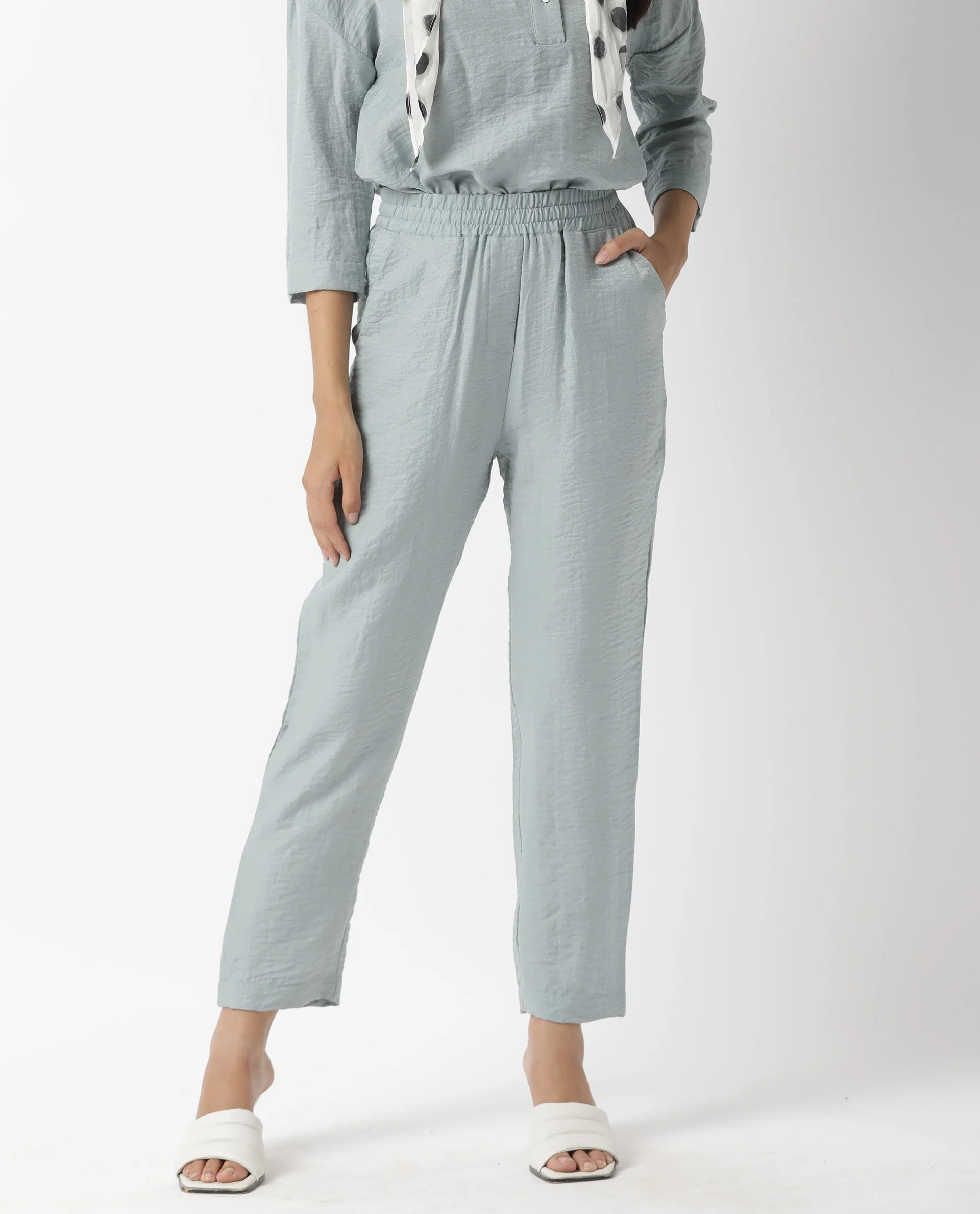 Rareism Women's Uno Green Polyester Plain Ankle Length Tailored Trouser - Image 2