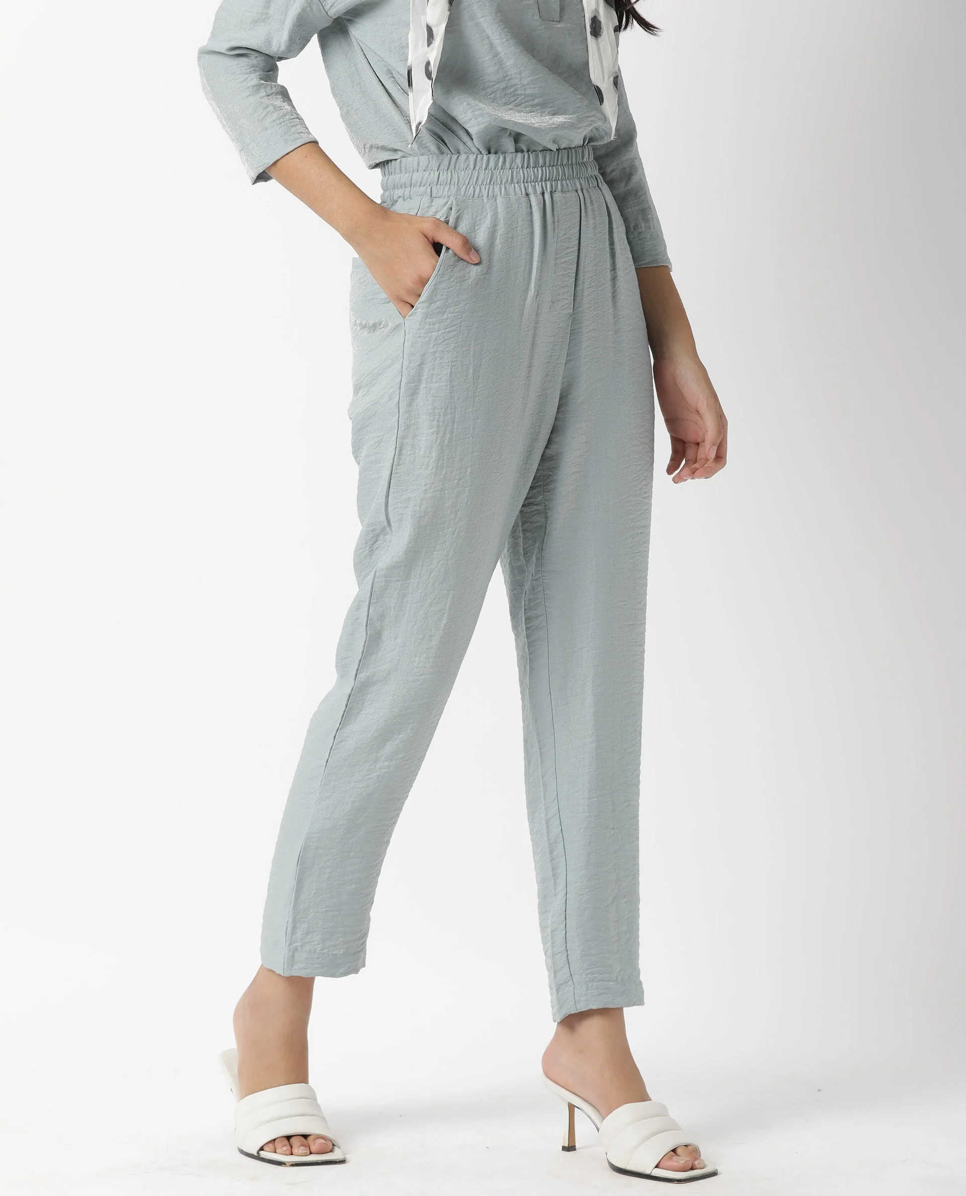 Rareism Women's Uno Green Polyester Plain Ankle Length Tailored Trouser - Image 4