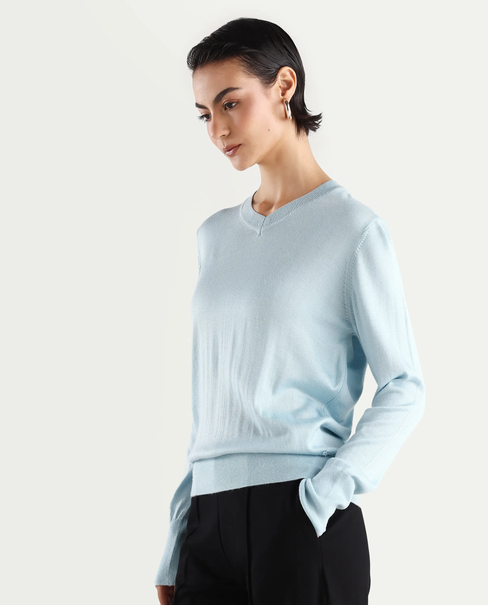 Rareism Women's Usak Light Blue Acrylic V-Neck Plain Regular Fitted Sweater - Image 5