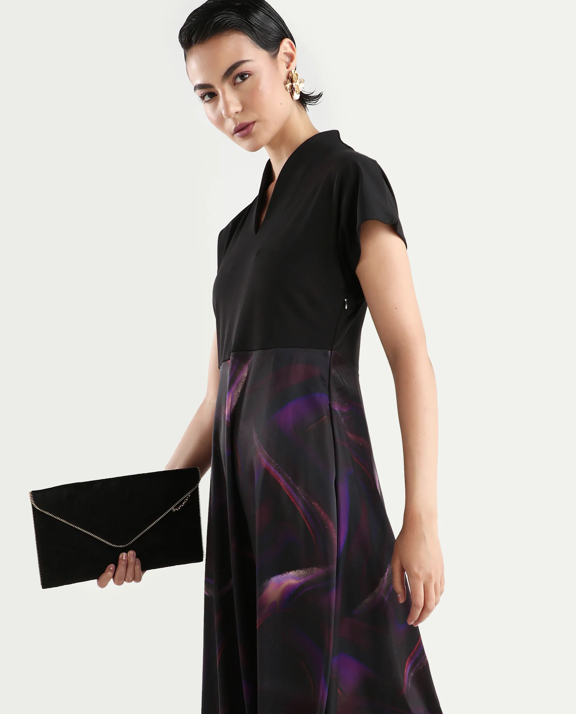 Rareism Women's Usopp Black Polyester V-Neck Abstract Print Extended Sleeves Midi Flared Dress - Image 4