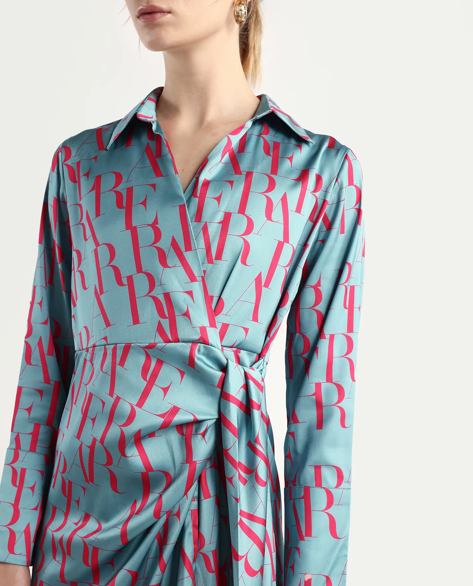 Rareism Women's Utklala Green Polyester Overlap Neck Monogram Print Cuffed Sleeve Mini Wrap Dress - Image 4