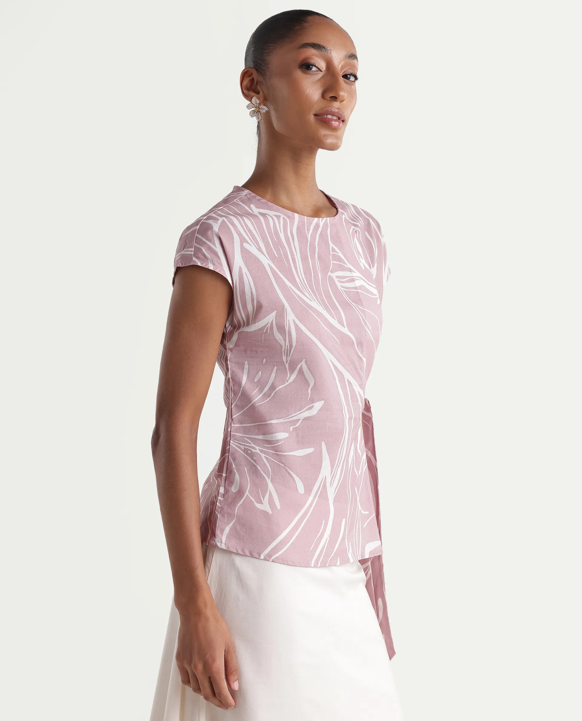 Rareism Women's Vabno Pink Cotton Crew Neck Regular Floral Print Top - Image 6