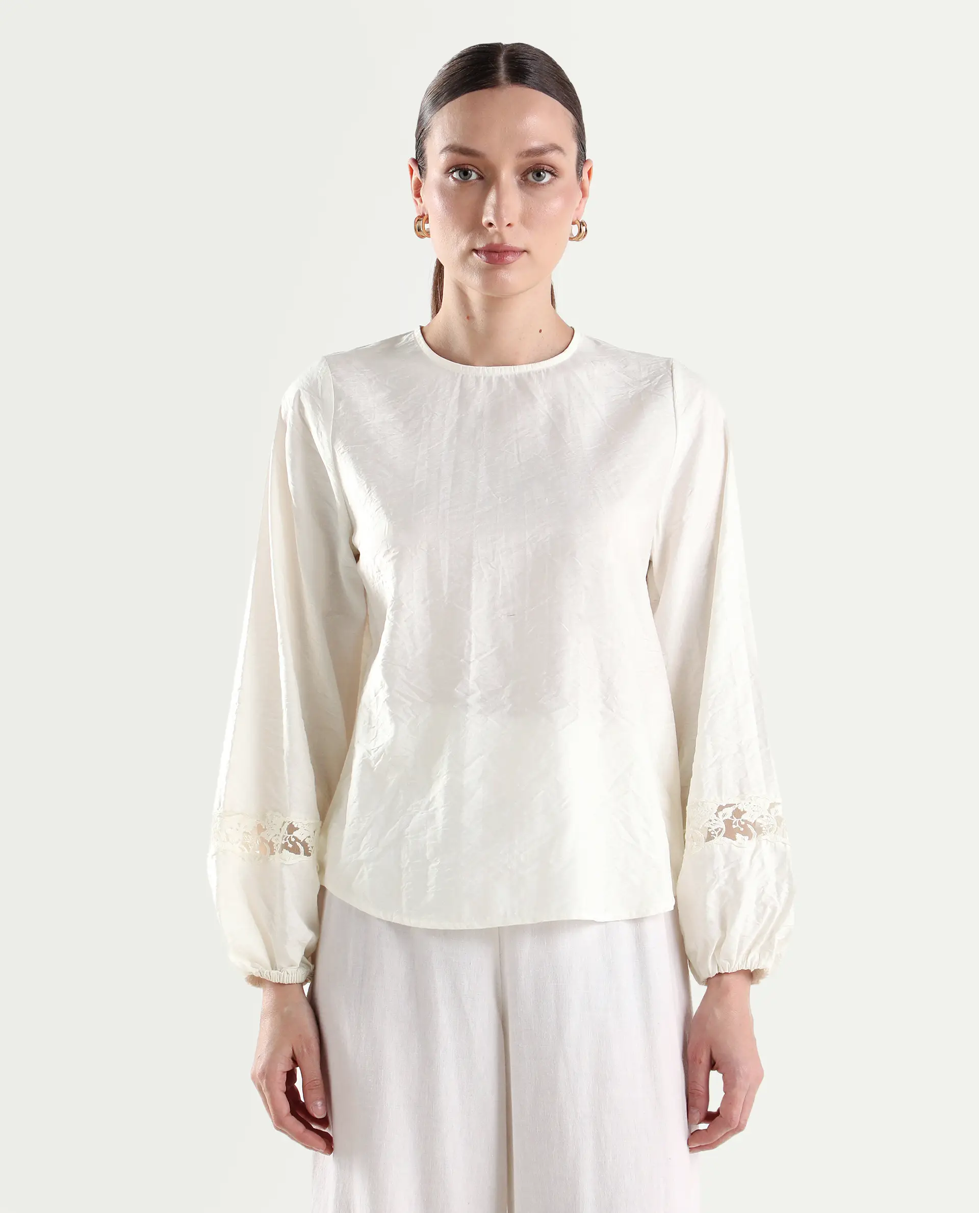 Rareism Women's Vaeli Off White Viscose Blend Full Sleeve Relaxed Fit Plain Top - Image 3