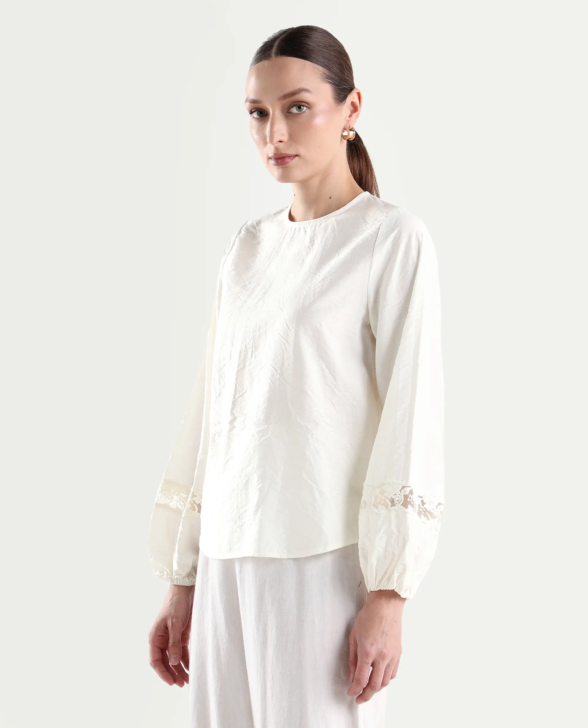 Rareism Women's Vaeli Off White Viscose Blend Full Sleeve Relaxed Fit Plain Top - Image 5