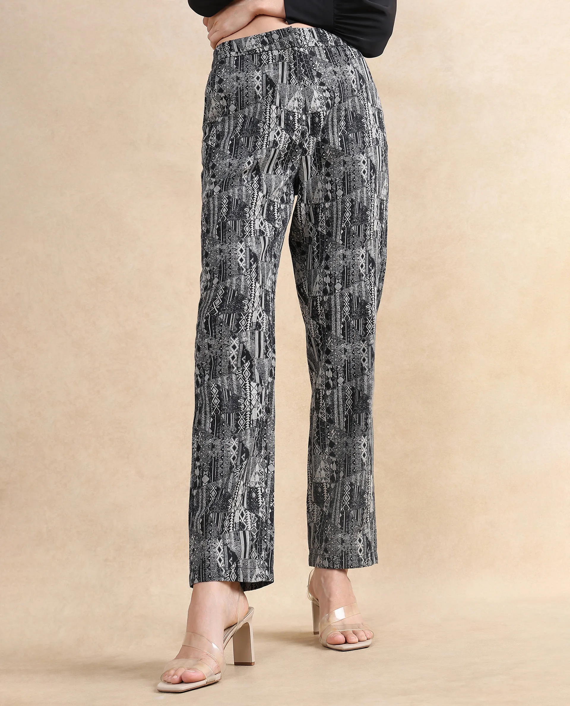 Rareism Women's Valie B Black Polyester Blend Jacquard Ankle Length Straight Fit Trouser - Image 5