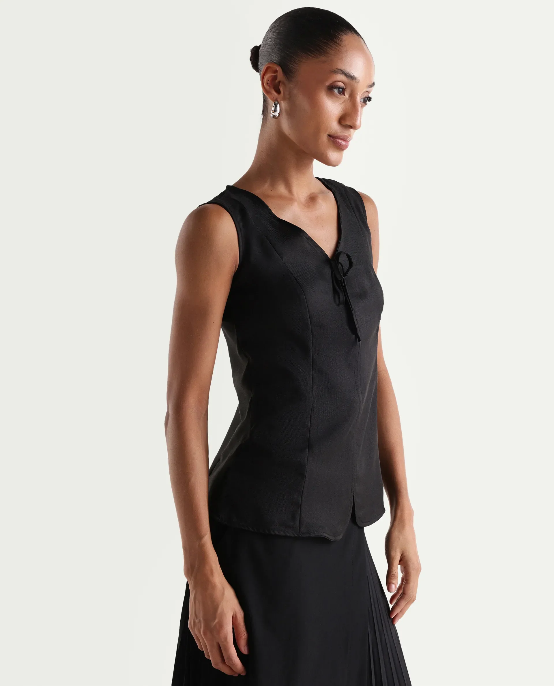 Rareism Women's Valton Black Polyester Sleeveless Regular Fit Plain Top - Image 5