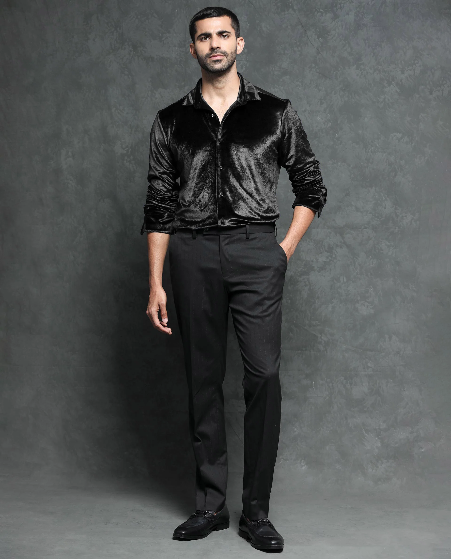 Rare Rabbit Men's Valve Black Velvet Plain Regular Fit Full Sleeve Collared Shirt - Image 2