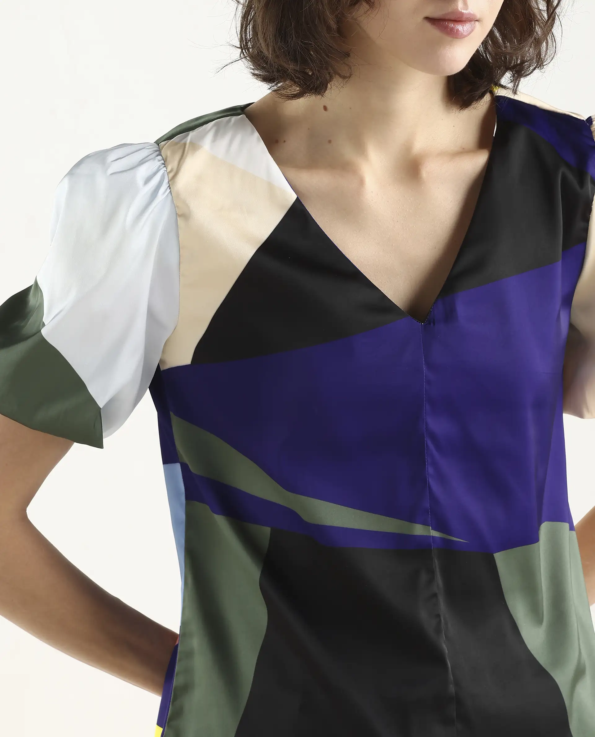 Rareism Women's Valve Multi Modal V-Neck Abstract Print Puff Sleeves Crop Relaxed Fit Top - Image 4