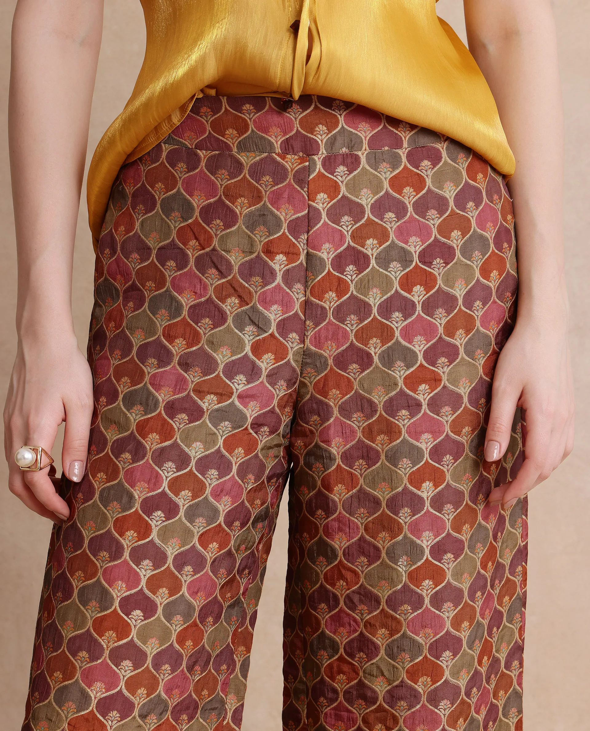 Rareism Women's Varfa B Multi Polyester Jacquard Ankle Length Flared Trouser - Image 4