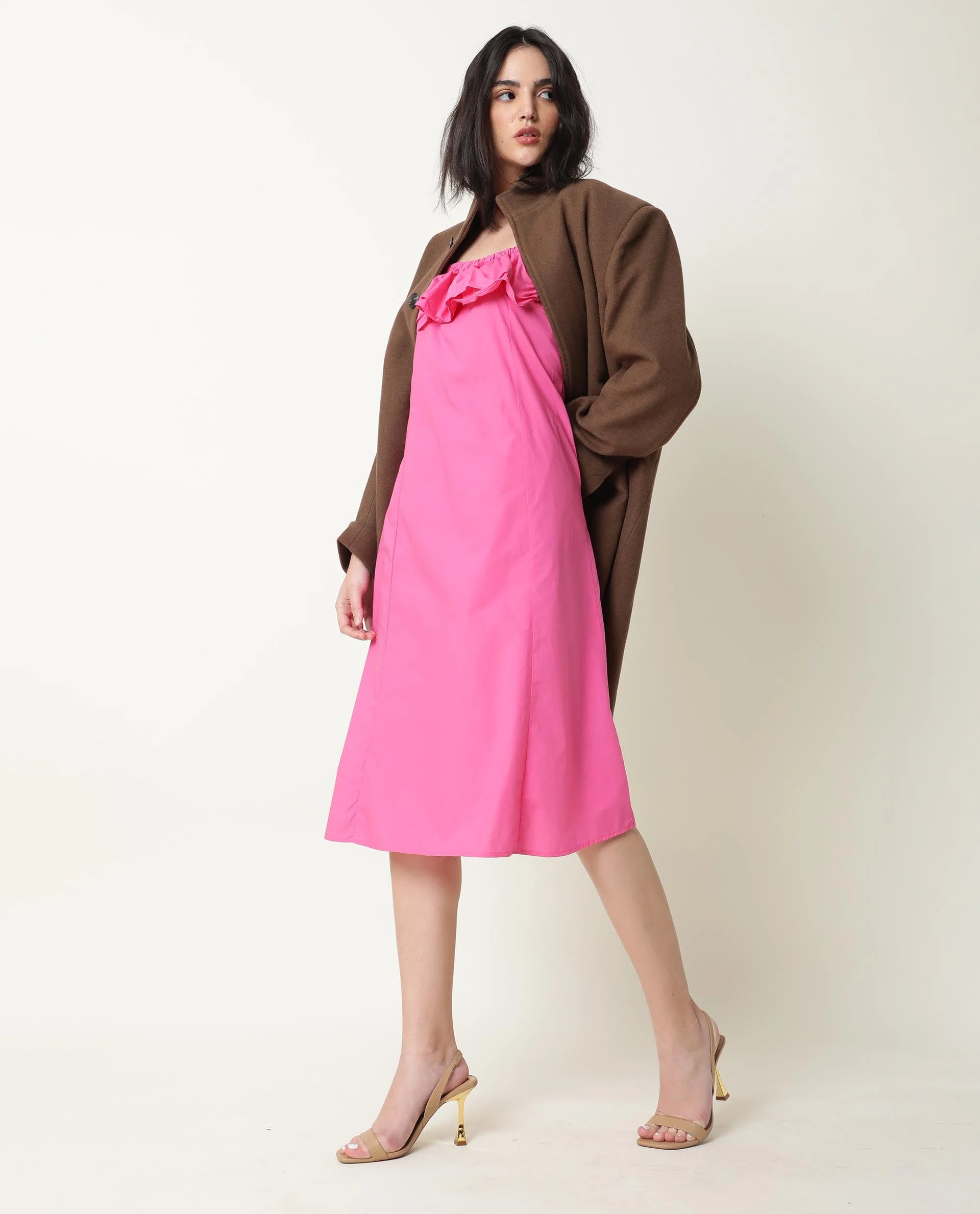 Rareism Women's Varsi Pink Sweetheart Neck Plain Midi Regular Fit Dress - Image 3