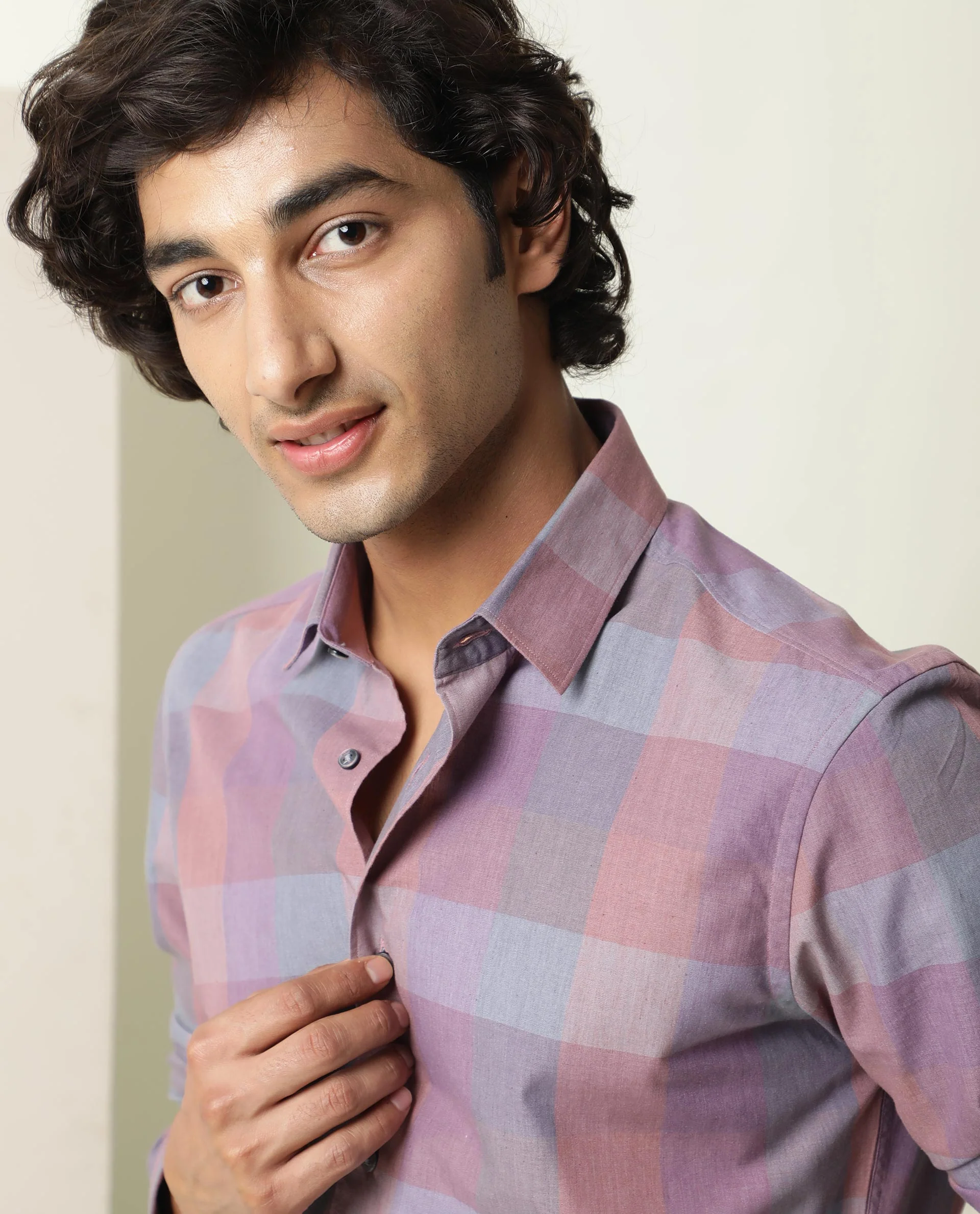 Rare Rabbit Men's Vasco Pink Regular Fit Full Sleeve Spread Collar Shirt - Image 2