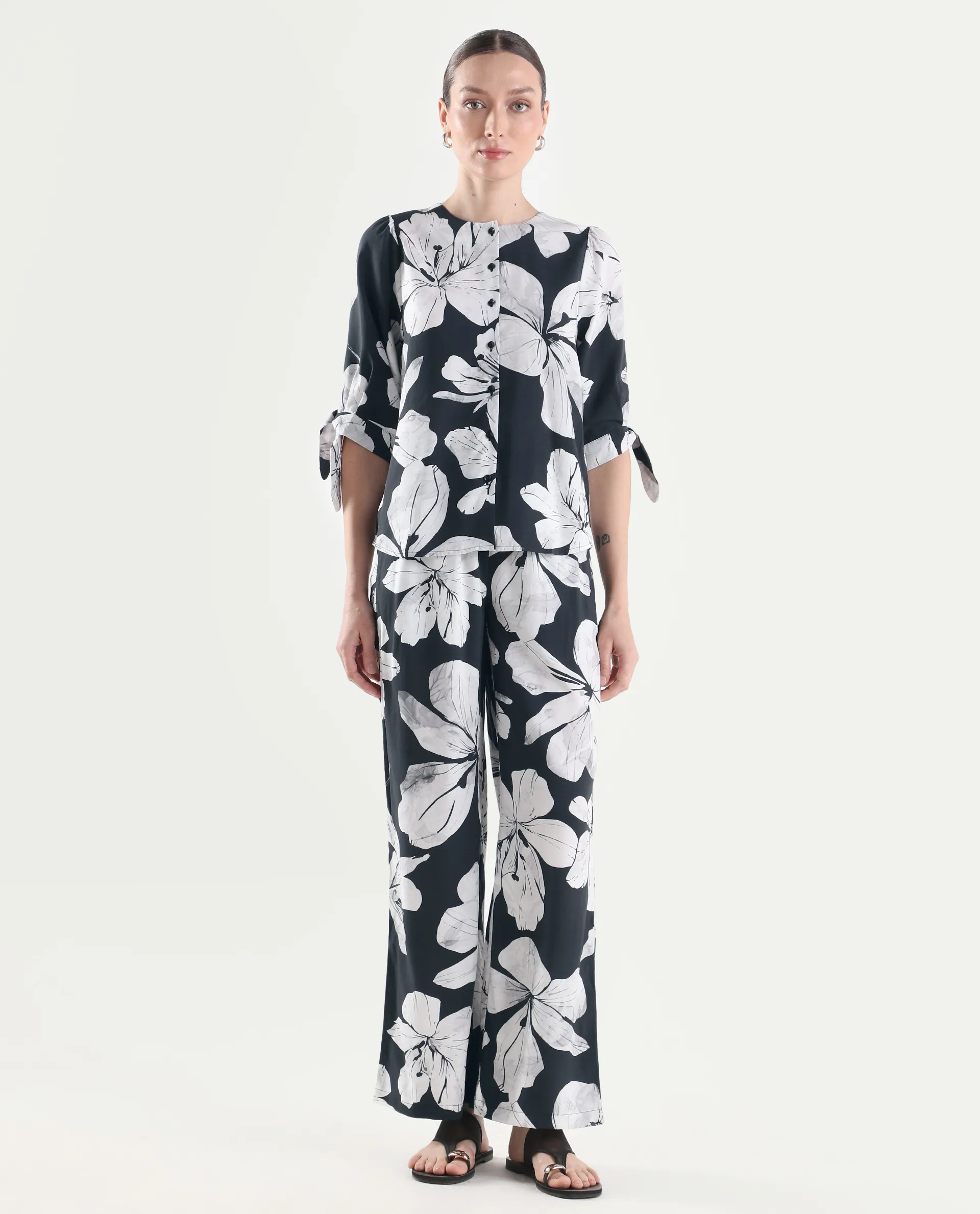 Rareism Women's Vasha-B Black Viscose Wide Floral Print Trouser - Image 3