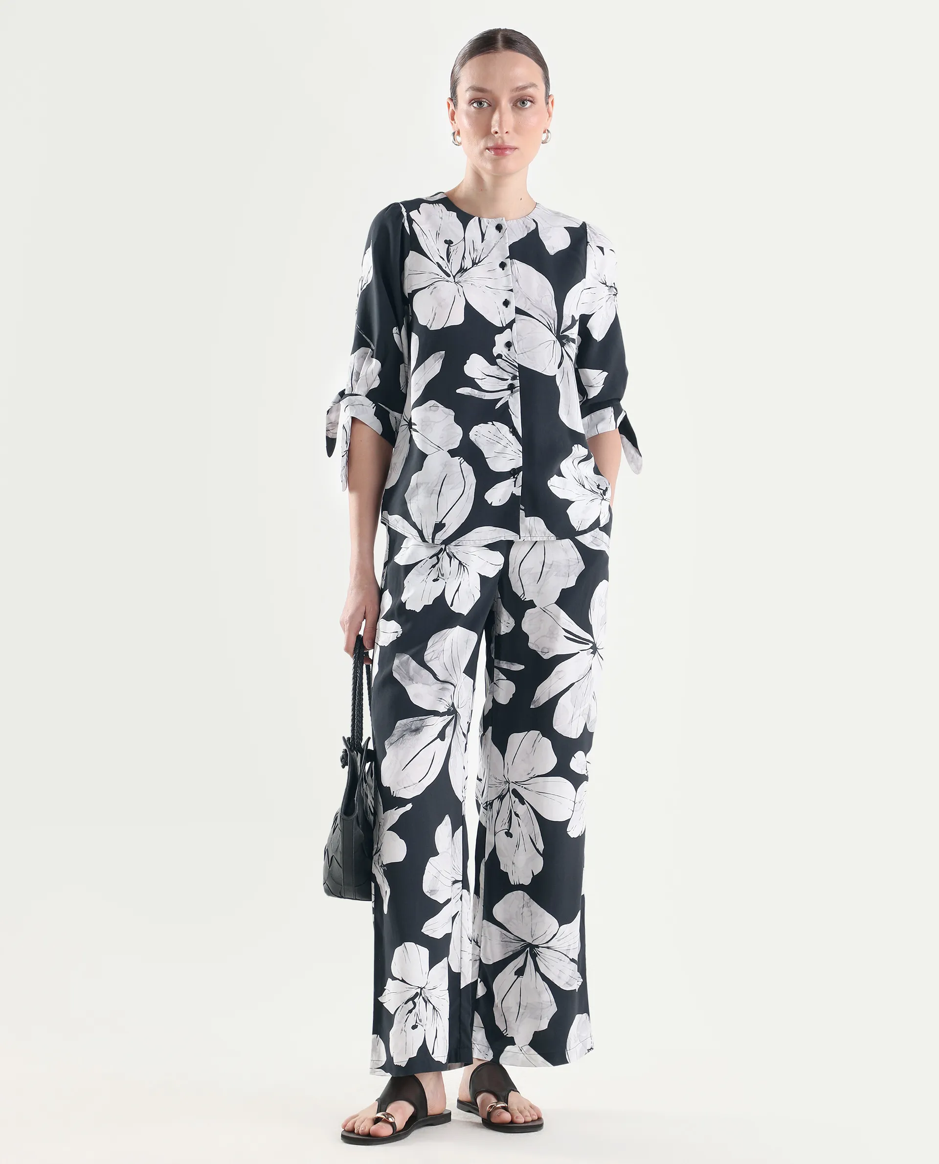 Rareism Women's Vasha-T Black Viscose Half Sleeve Relaxed Fit Floral Print Top - Image 2