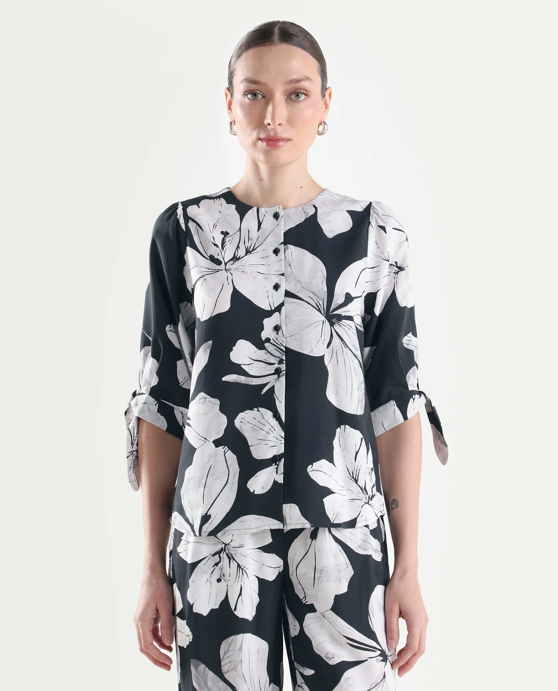 Rareism Women's Vasha-T Black Viscose Half Sleeve Relaxed Fit Floral Print Top - Image 3