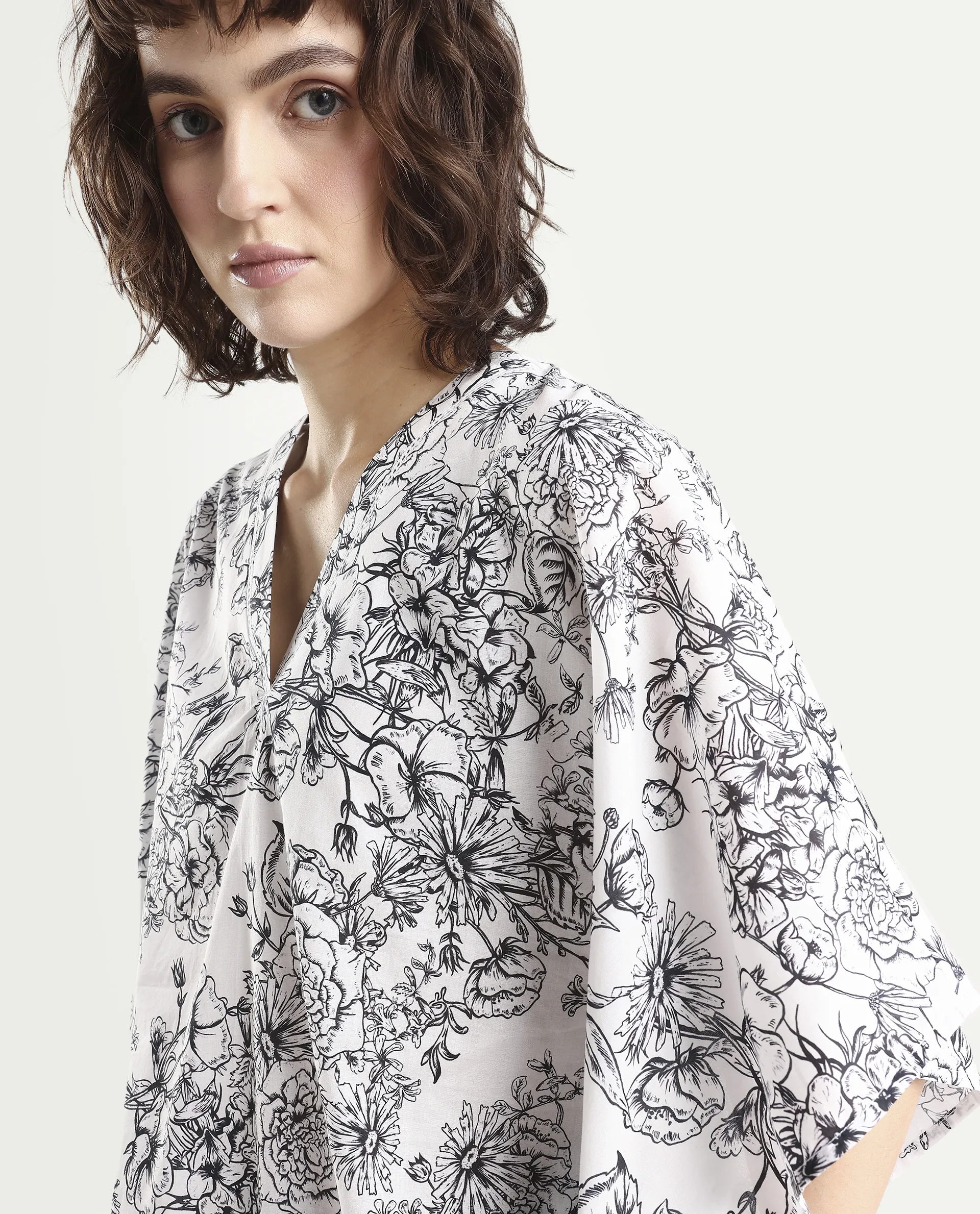 Rareism Women's Vasil White Cotton Half Sleeve V-Neck Regular Fit Floral Print Top - Image 4